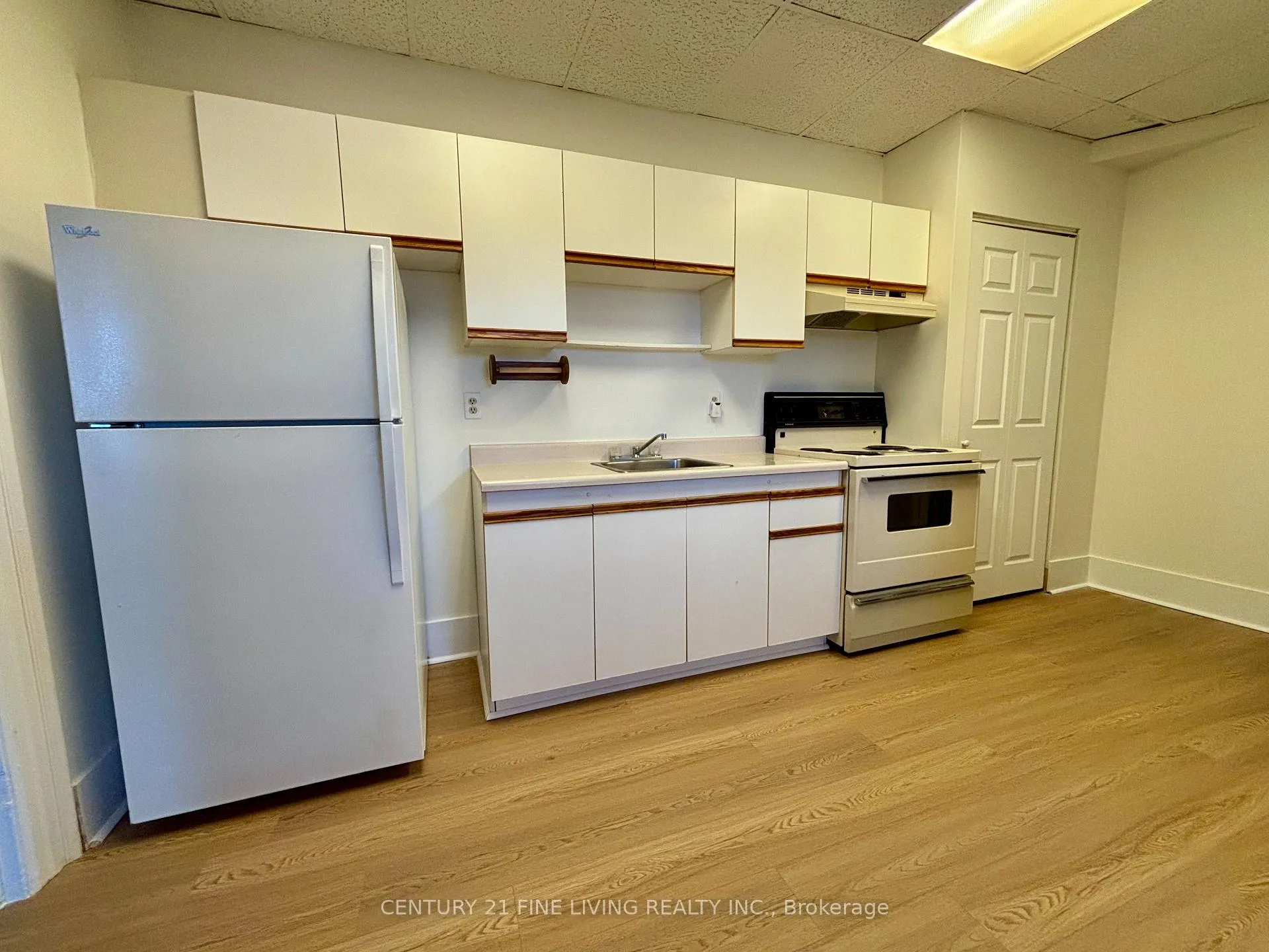 Photo 2 of Unit 1, 144 Bradford Street, Barrie, City Centre — HOMEH