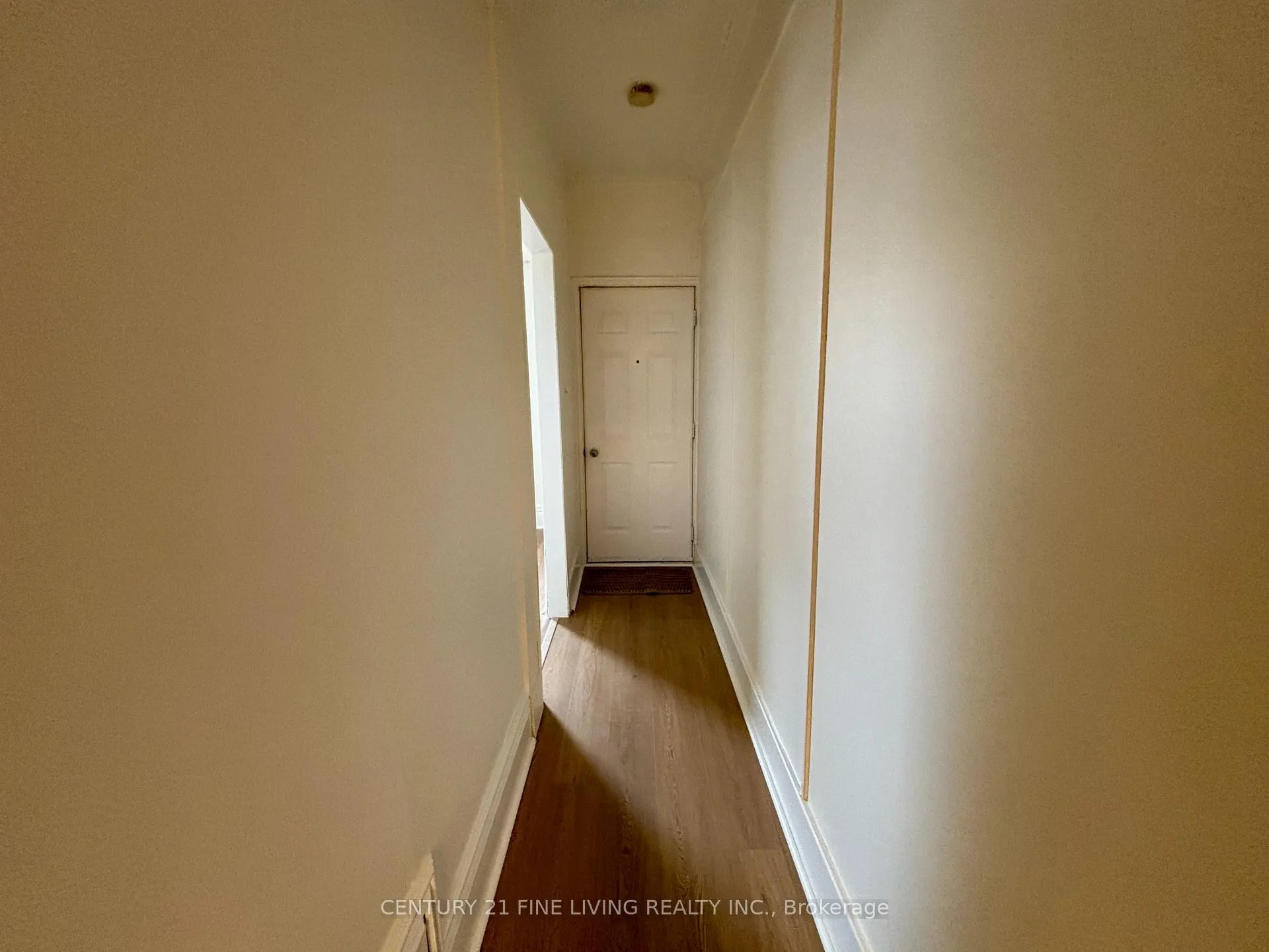 Photo 5 of Unit 1, 144 Bradford Street, Barrie, City Centre — HOMEH