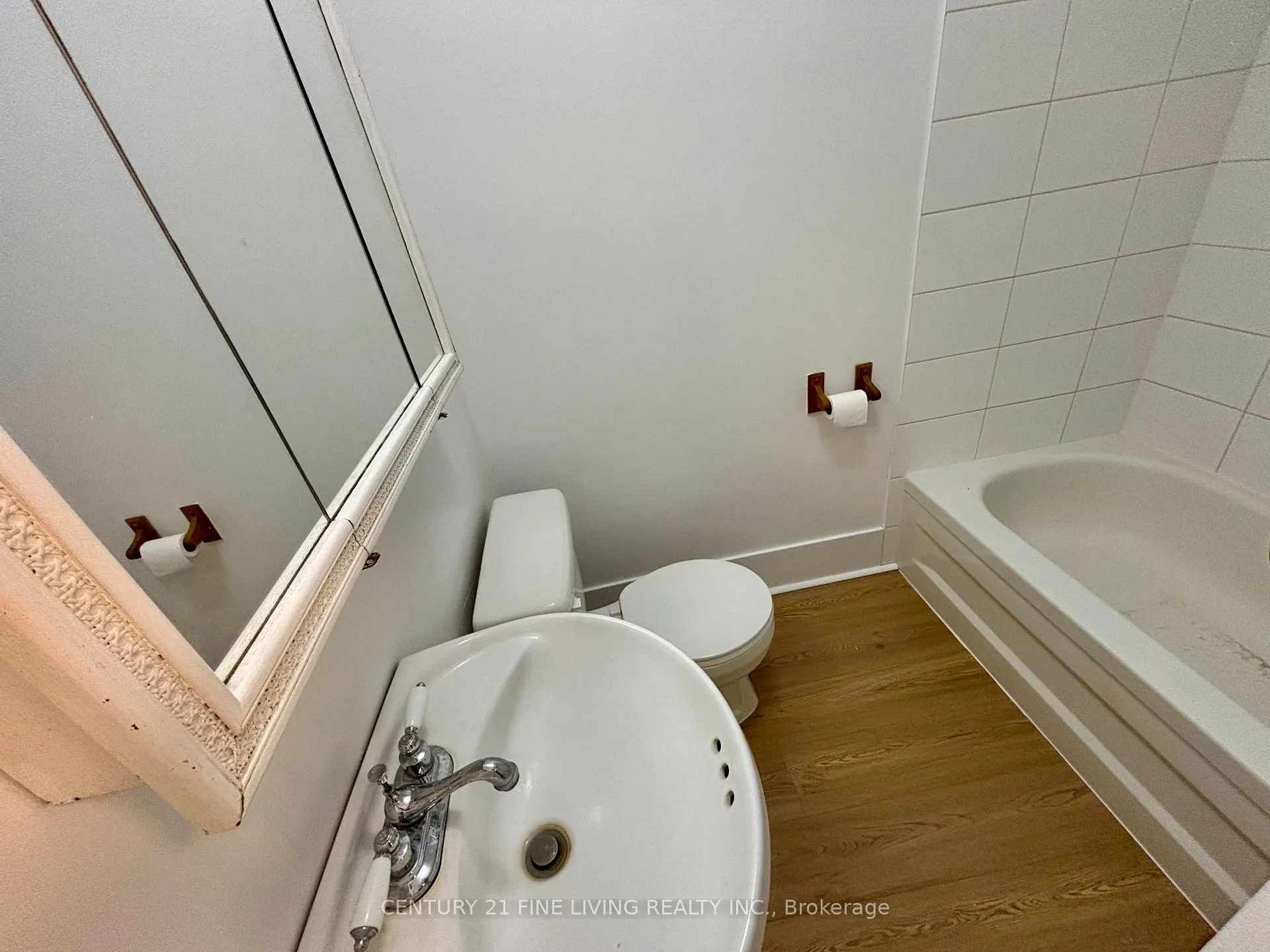 Photo 7 of Unit 1, 144 Bradford Street, Barrie, City Centre — HOMEH