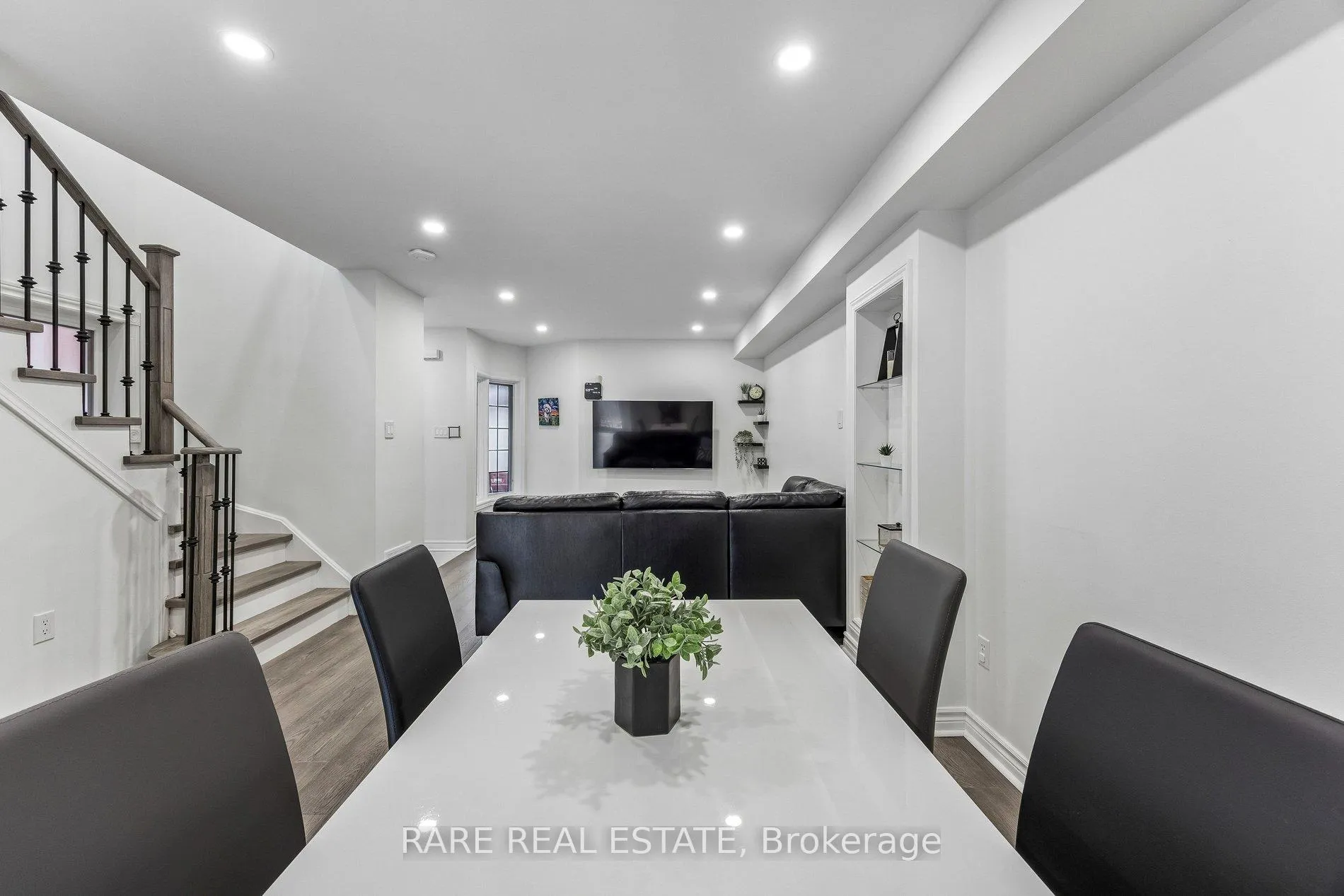 Photo 10 of 276 Milliken Meadows Drive, Markham, Milliken Mills West — HOMEH