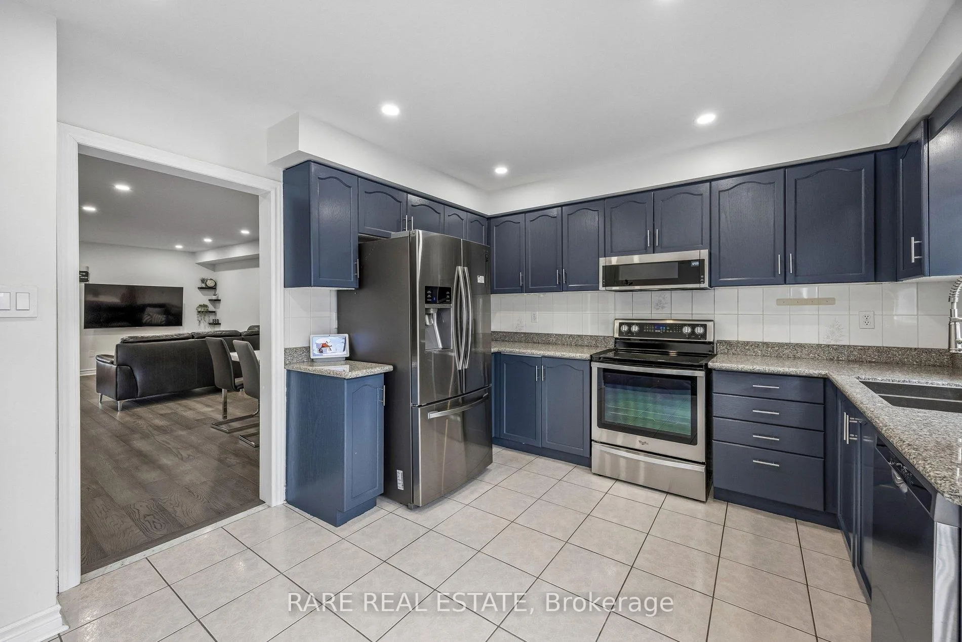 Photo 11 of 276 Milliken Meadows Drive, Markham, Milliken Mills West — HOMEH