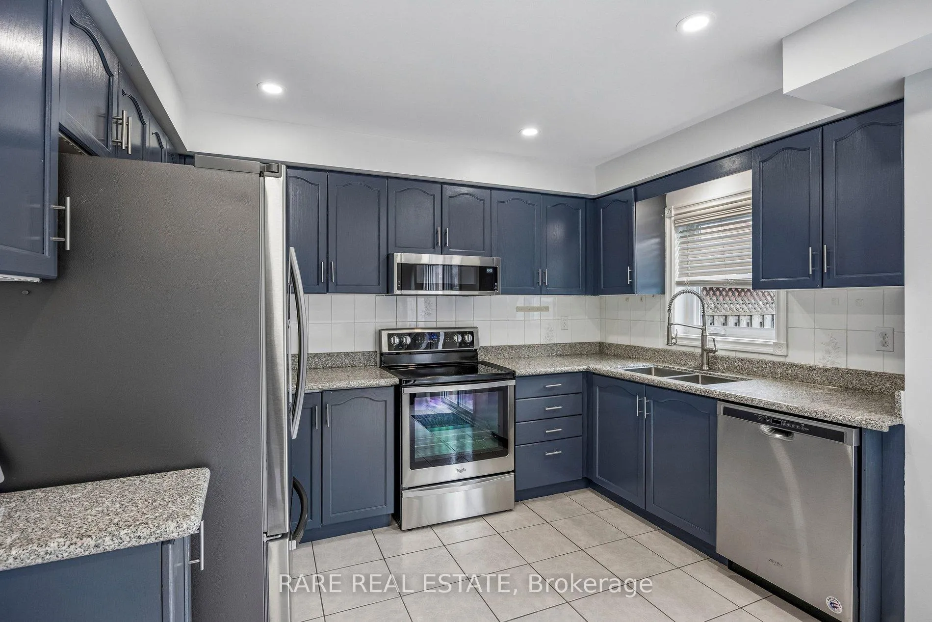 Photo 13 of 276 Milliken Meadows Drive, Markham, Milliken Mills West — HOMEH