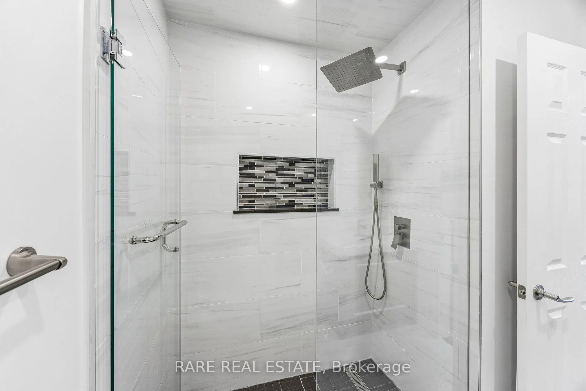 Photo 33 of 276 Milliken Meadows Drive, Markham, Milliken Mills West — HOMEH