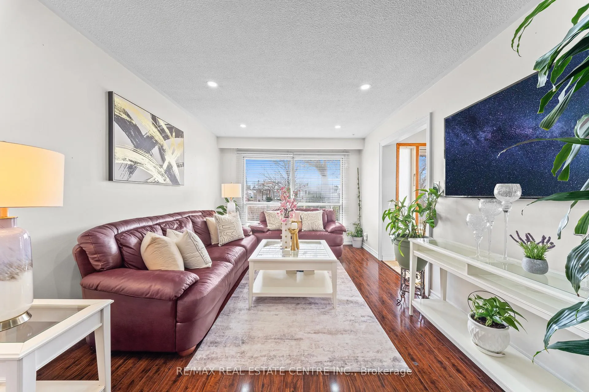 Photo 10 of 25 Juniper Crescent, Brampton, Northgate — HOMEH