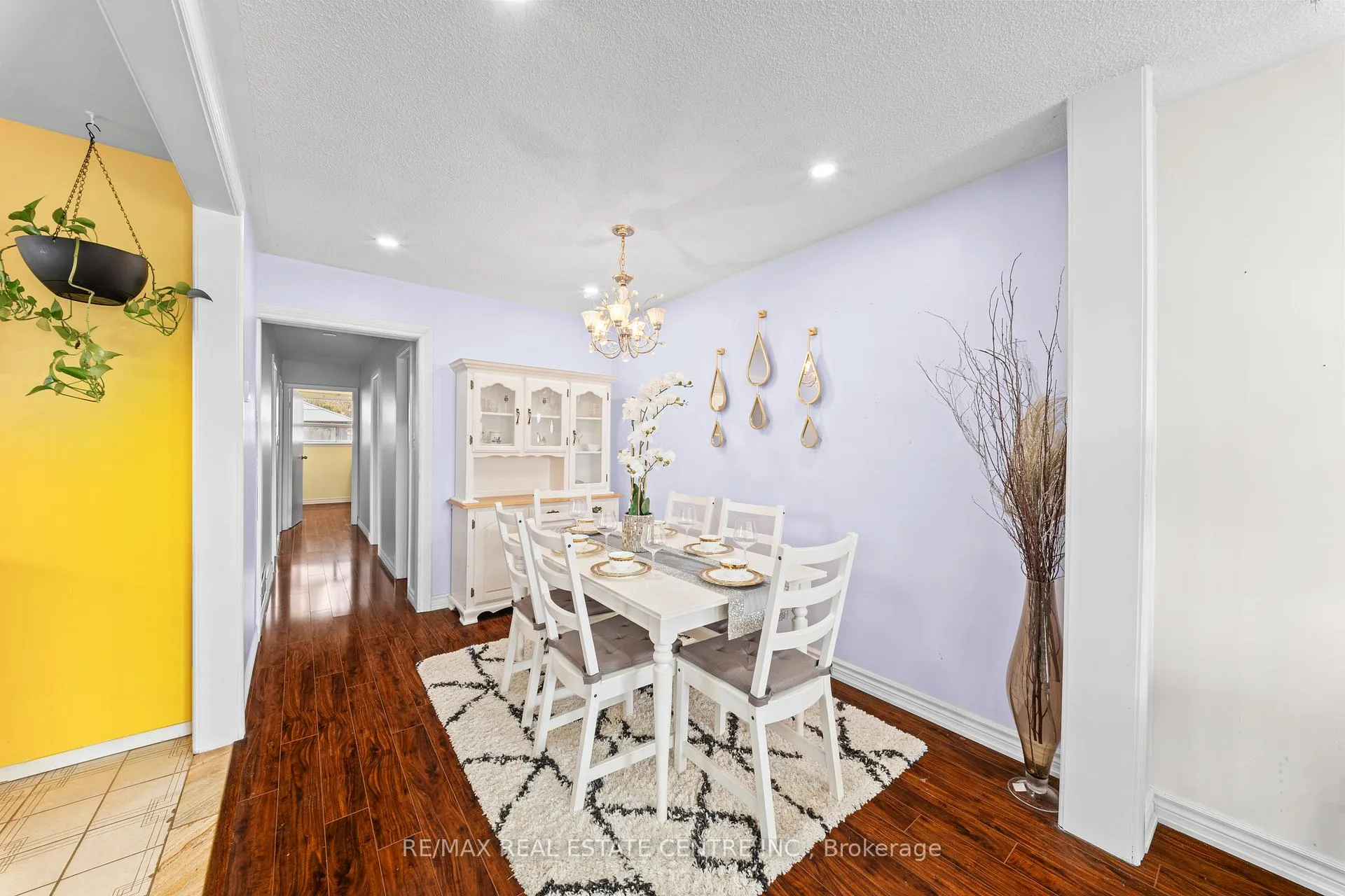Photo 15 of 25 Juniper Crescent, Brampton, Northgate — HOMEH