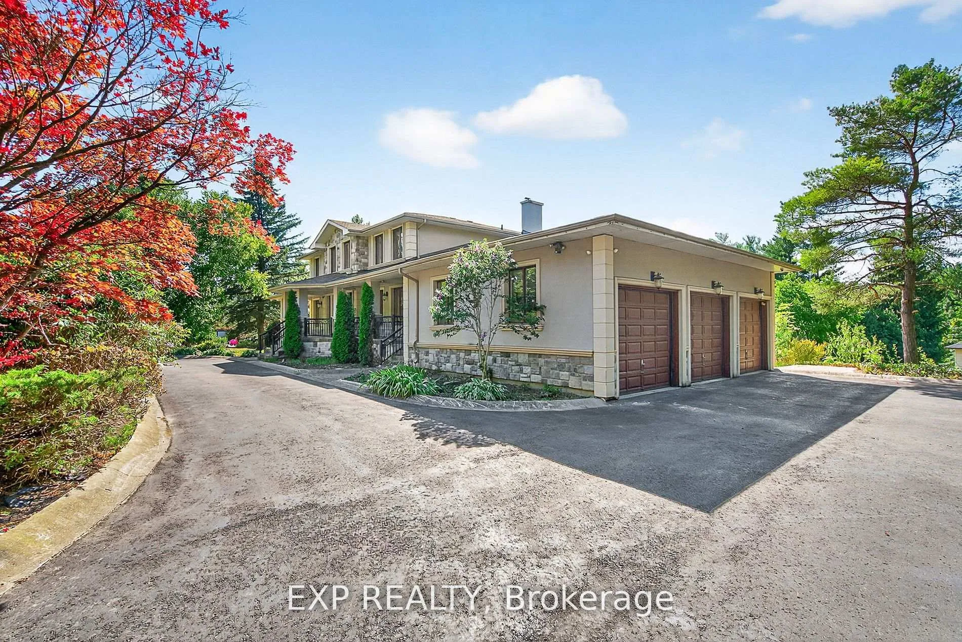 Photo 2 of 315 Stephanie Boulevard, Vaughan, Kleinburg — HOMEH