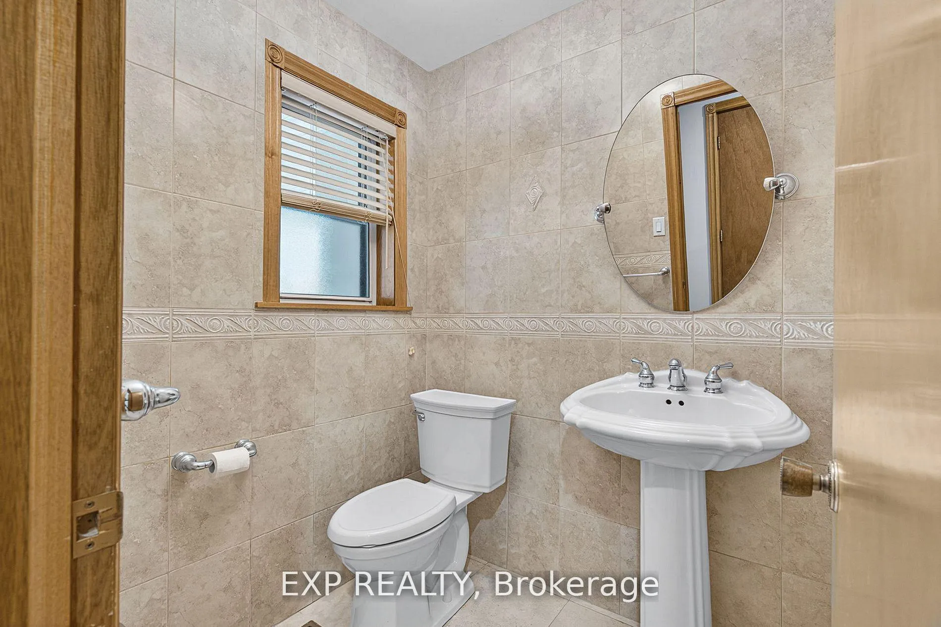 Photo 16 of 315 Stephanie Boulevard, Vaughan, Kleinburg — HOMEH