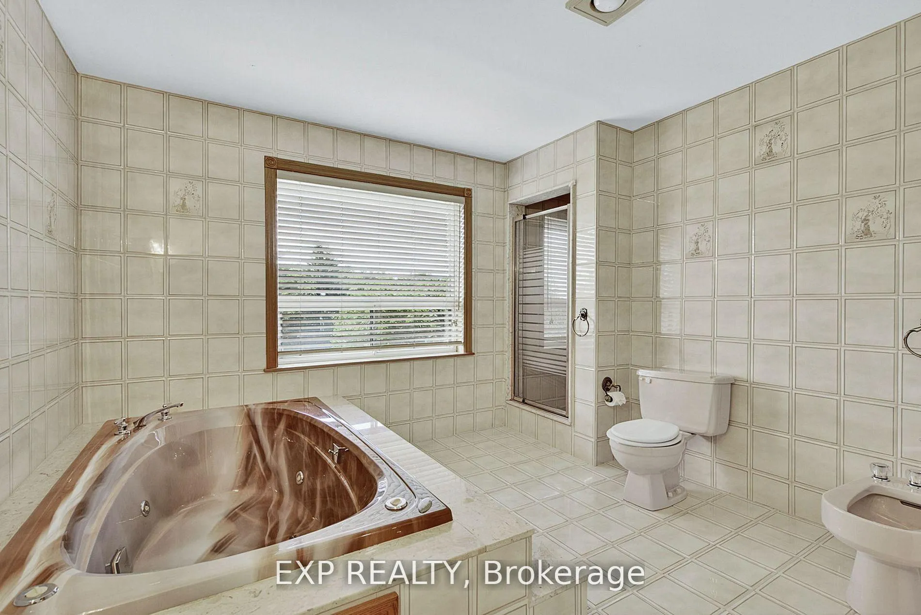 Photo 21 of 315 Stephanie Boulevard, Vaughan, Kleinburg — HOMEH