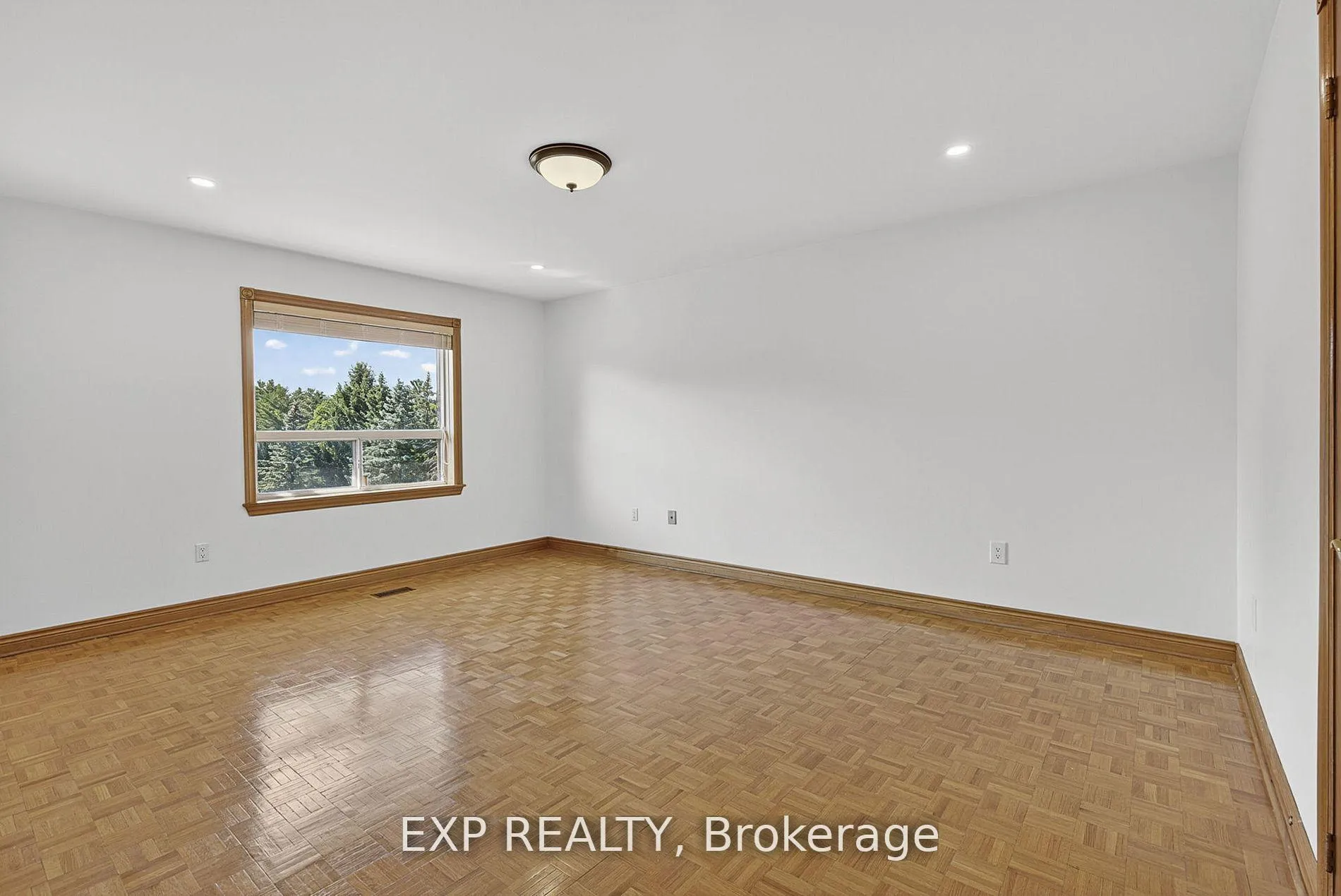 Photo 22 of 315 Stephanie Boulevard, Vaughan, Kleinburg — HOMEH