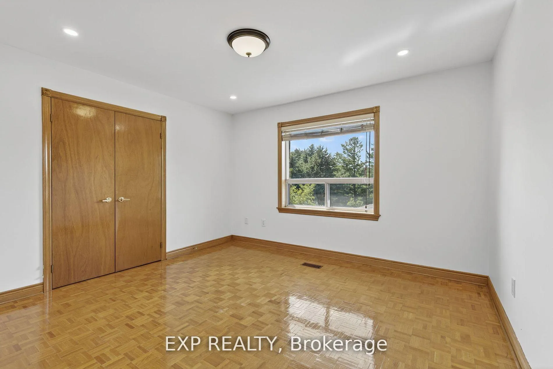 Photo 23 of 315 Stephanie Boulevard, Vaughan, Kleinburg — HOMEH