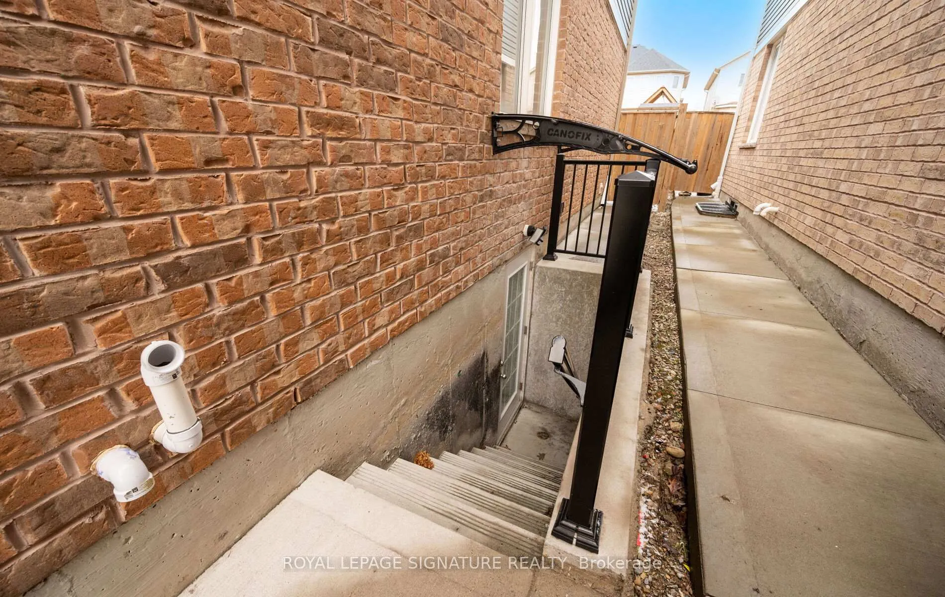 Photo 43 of 67 Watermill Street, Kitchener — HOMEH