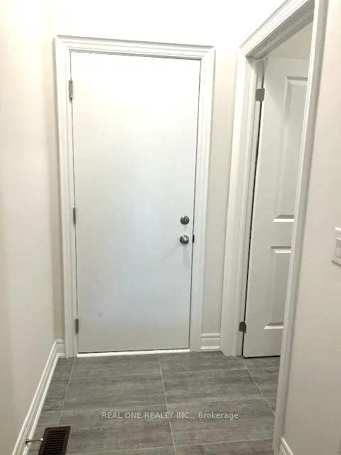 Photo 11 of 541 Vine Cliff Boulevard, Markham, Victoria Manor-Jennings Gate — HOMEH
