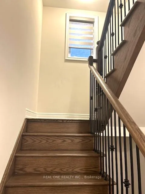 Photo 16 of 541 Vine Cliff Boulevard, Markham, Victoria Manor-Jennings Gate — HOMEH