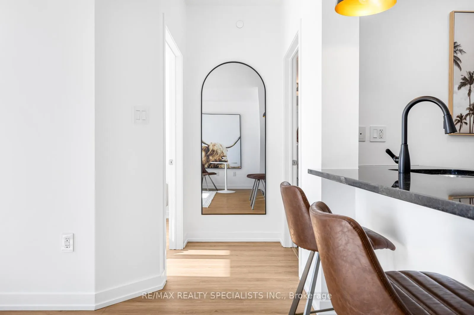 Photo 12 of Unit 112, 101 Shoreview Place, Hamilton, Lakeshore — HOMEH