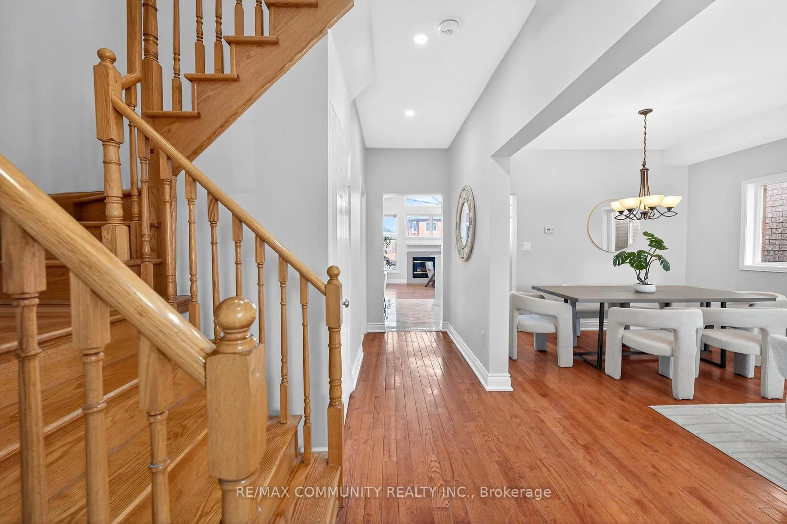 Photo 4 of 107 Monk Crescent, Ajax, Central — HOMEH