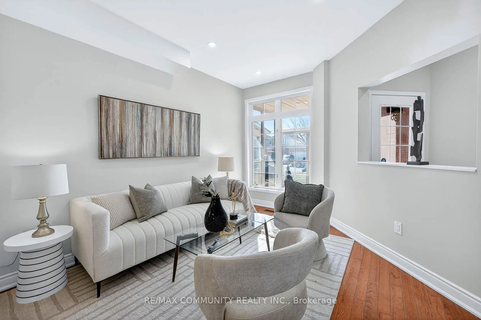 Photo 5 of 107 Monk Crescent, Ajax, Central — HOMEH