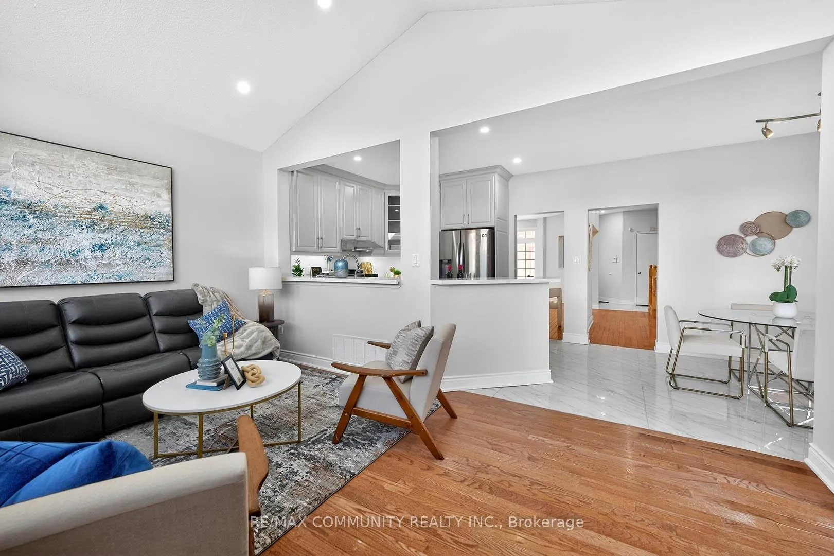 Photo 11 of 107 Monk Crescent, Ajax, Central — HOMEH