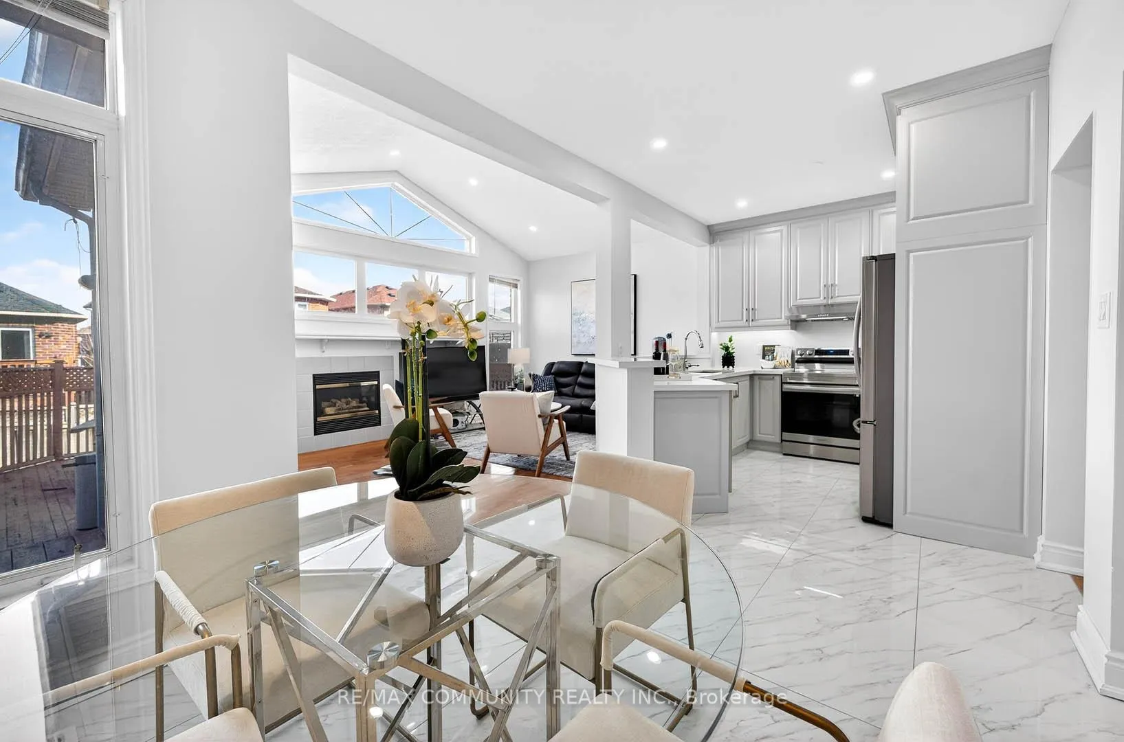 Photo 13 of 107 Monk Crescent, Ajax, Central — HOMEH