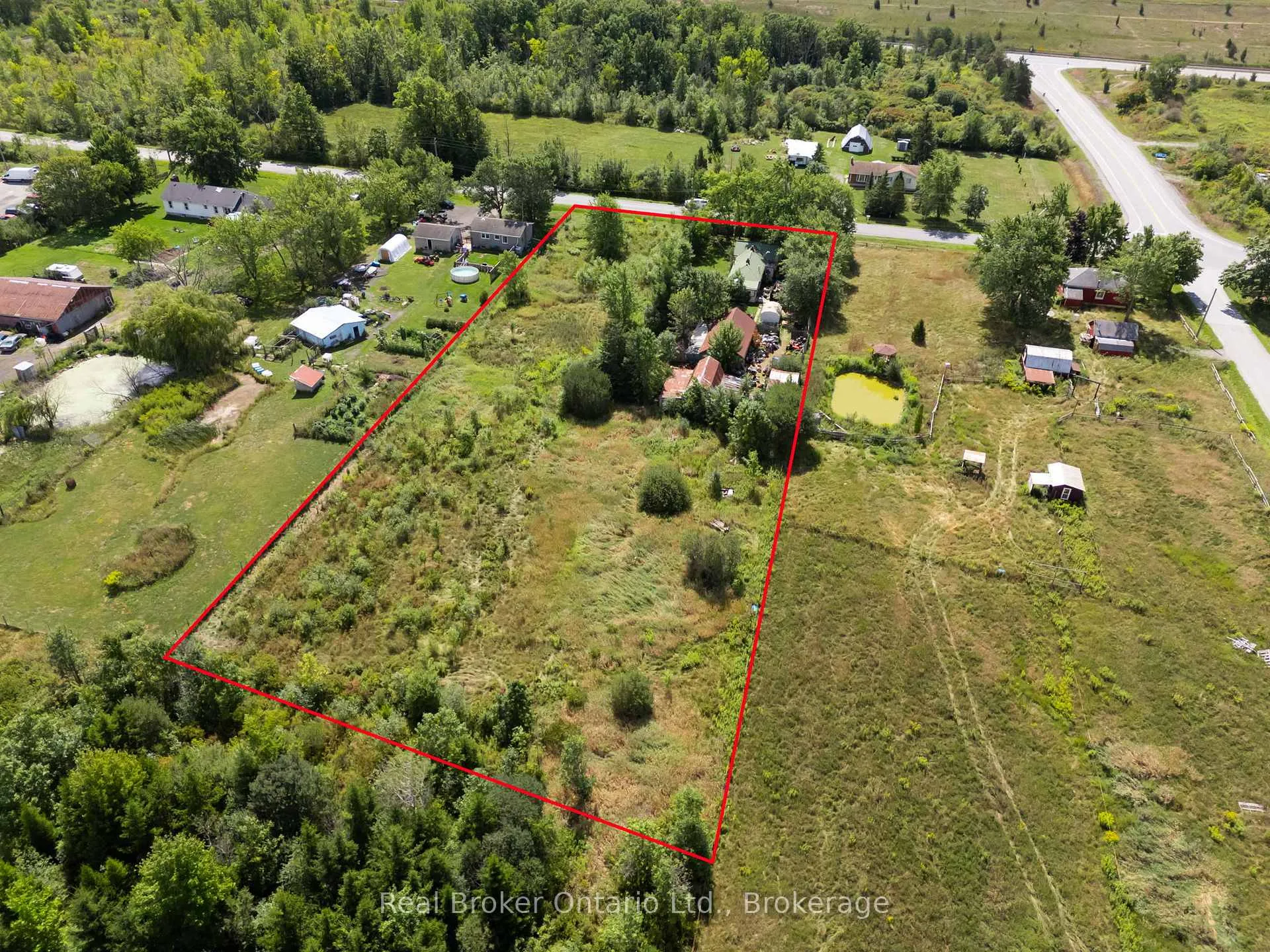 Photo 2 of 320 Netherby Road, Welland, Cooks Mills — HOMEH