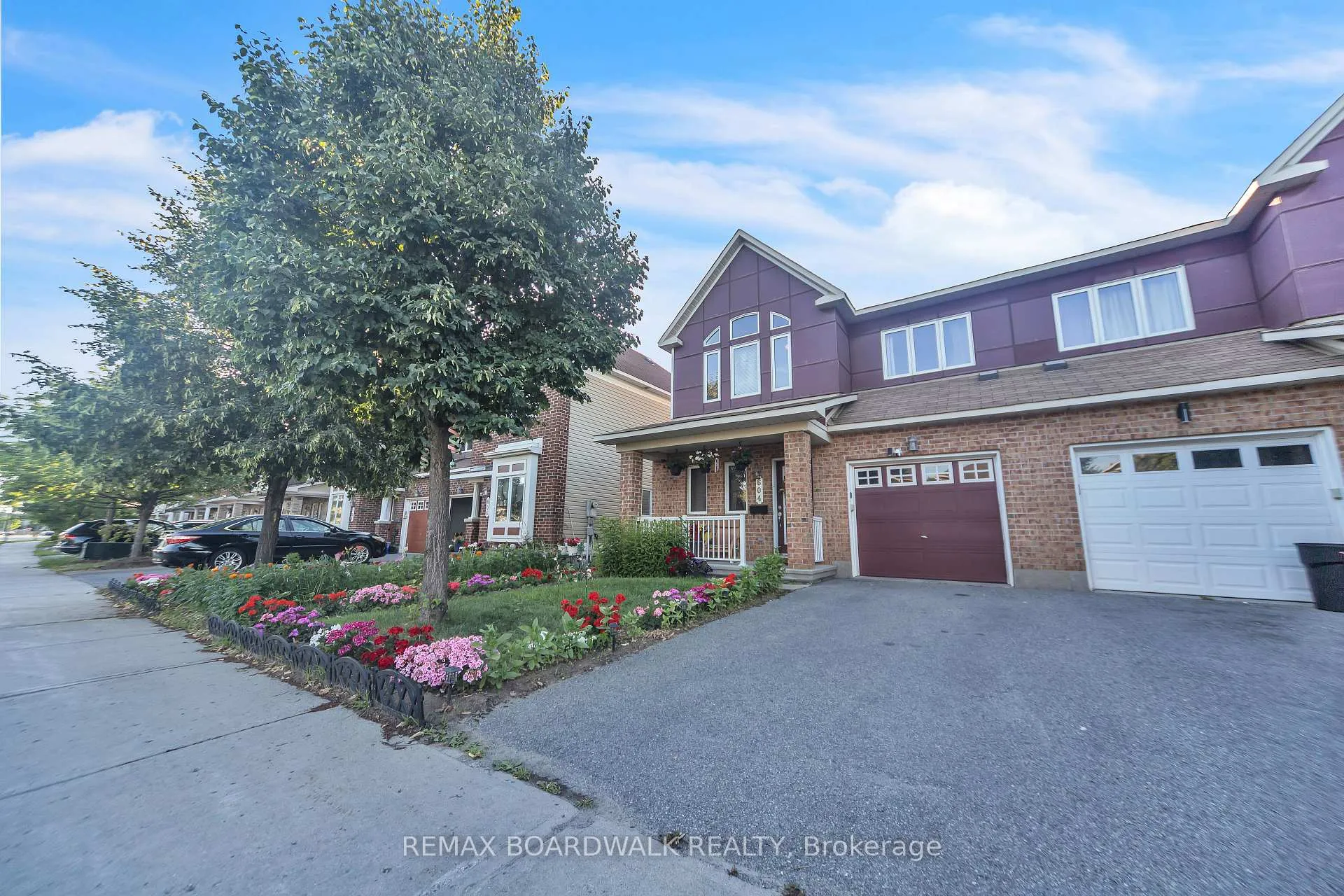 Photo 2 of 604 Paul Metivier Drive, Ottawa, Barrhaven - Strandherd — HOMEH