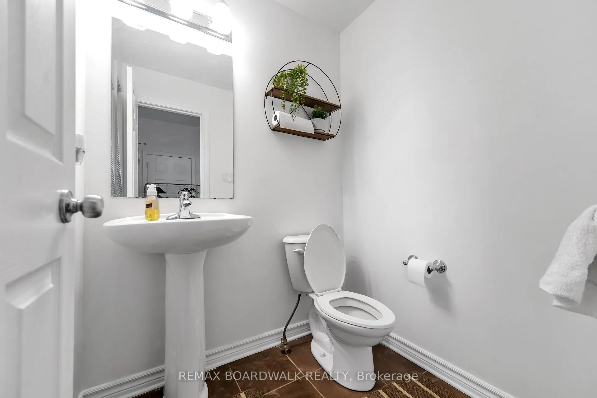 Photo 13 of 604 Paul Metivier Drive, Ottawa, Barrhaven - Strandherd — HOMEH