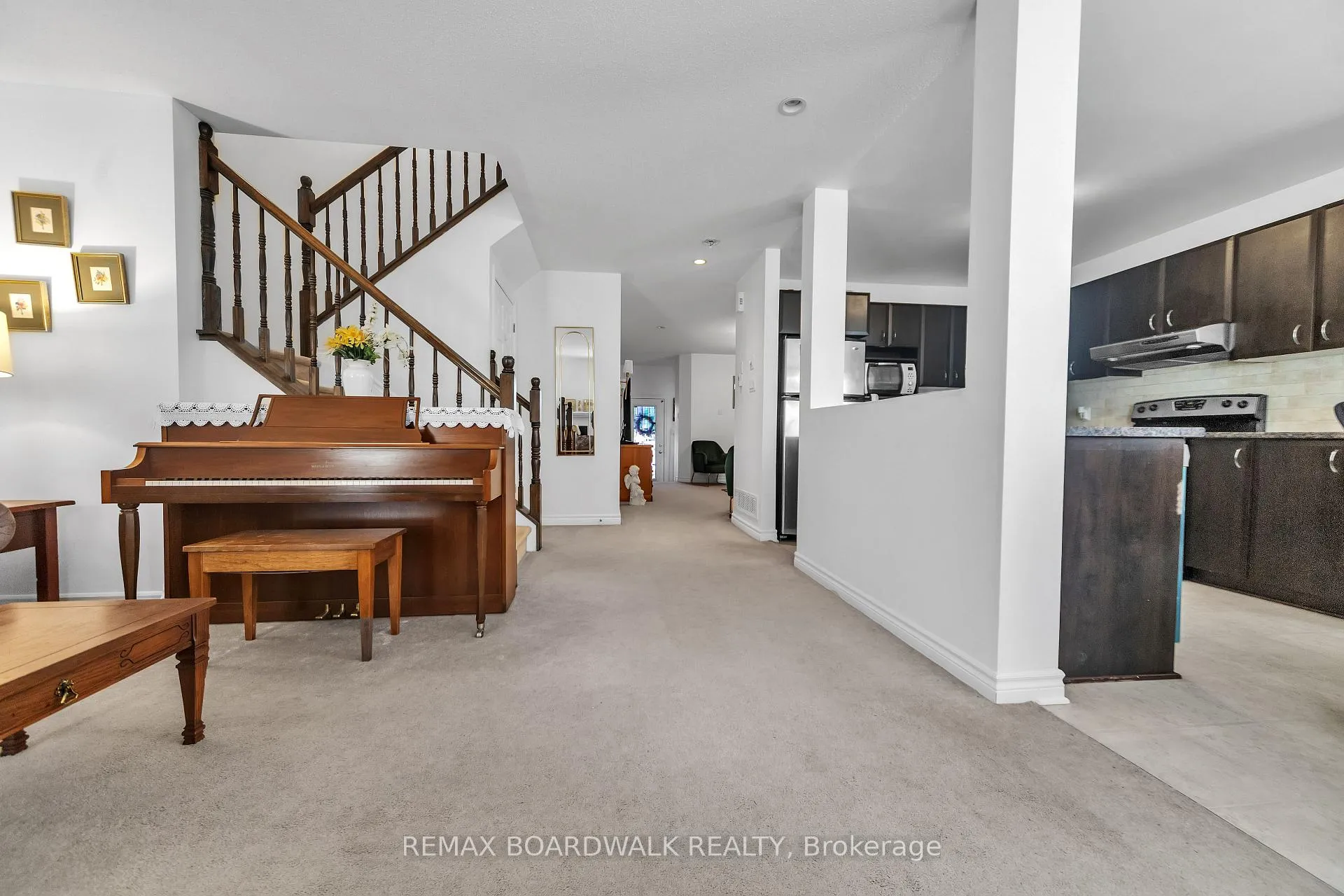 Photo 27 of 604 Paul Metivier Drive, Ottawa, Barrhaven - Strandherd — HOMEH