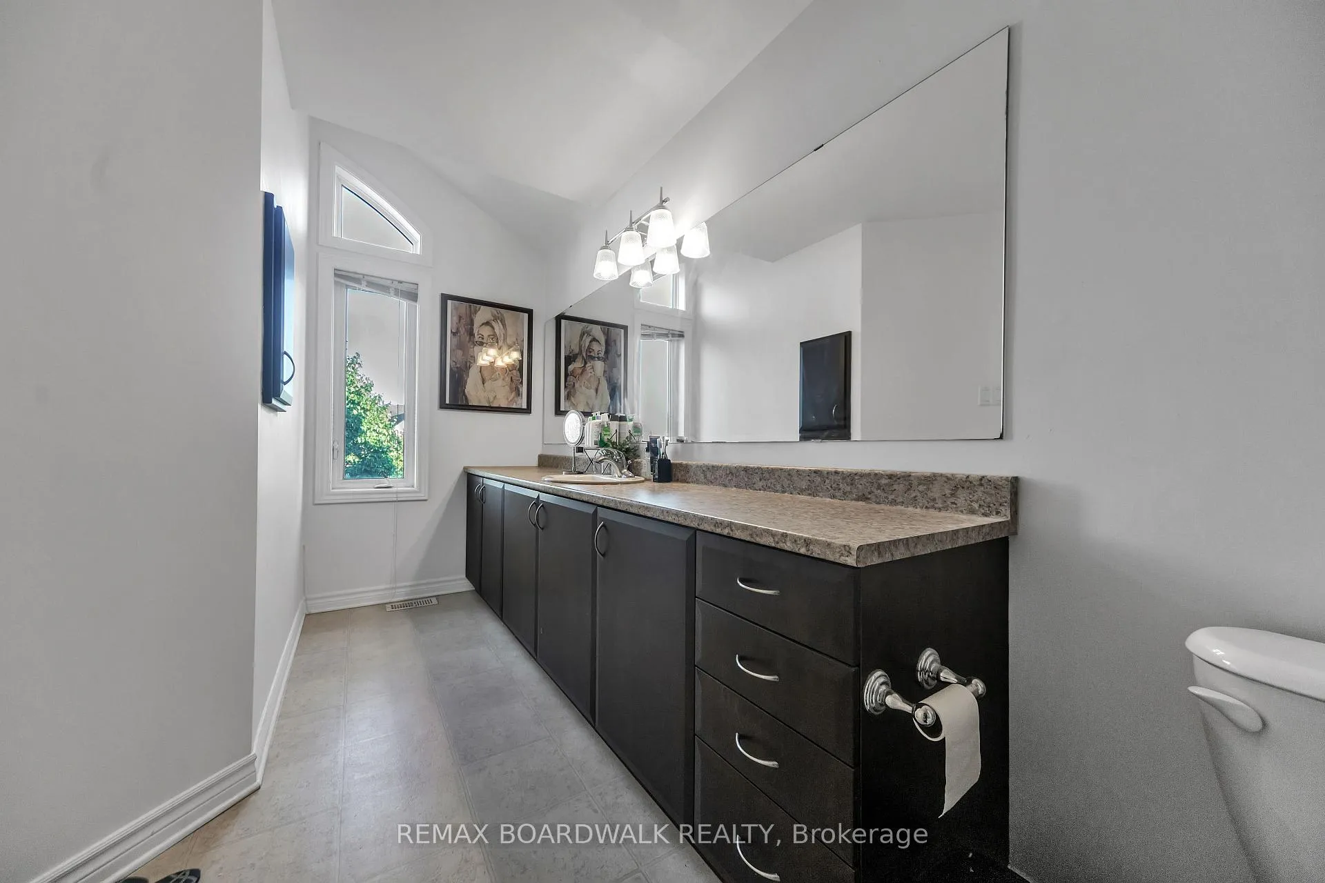 Photo 37 of 604 Paul Metivier Drive, Ottawa, Barrhaven - Strandherd — HOMEH