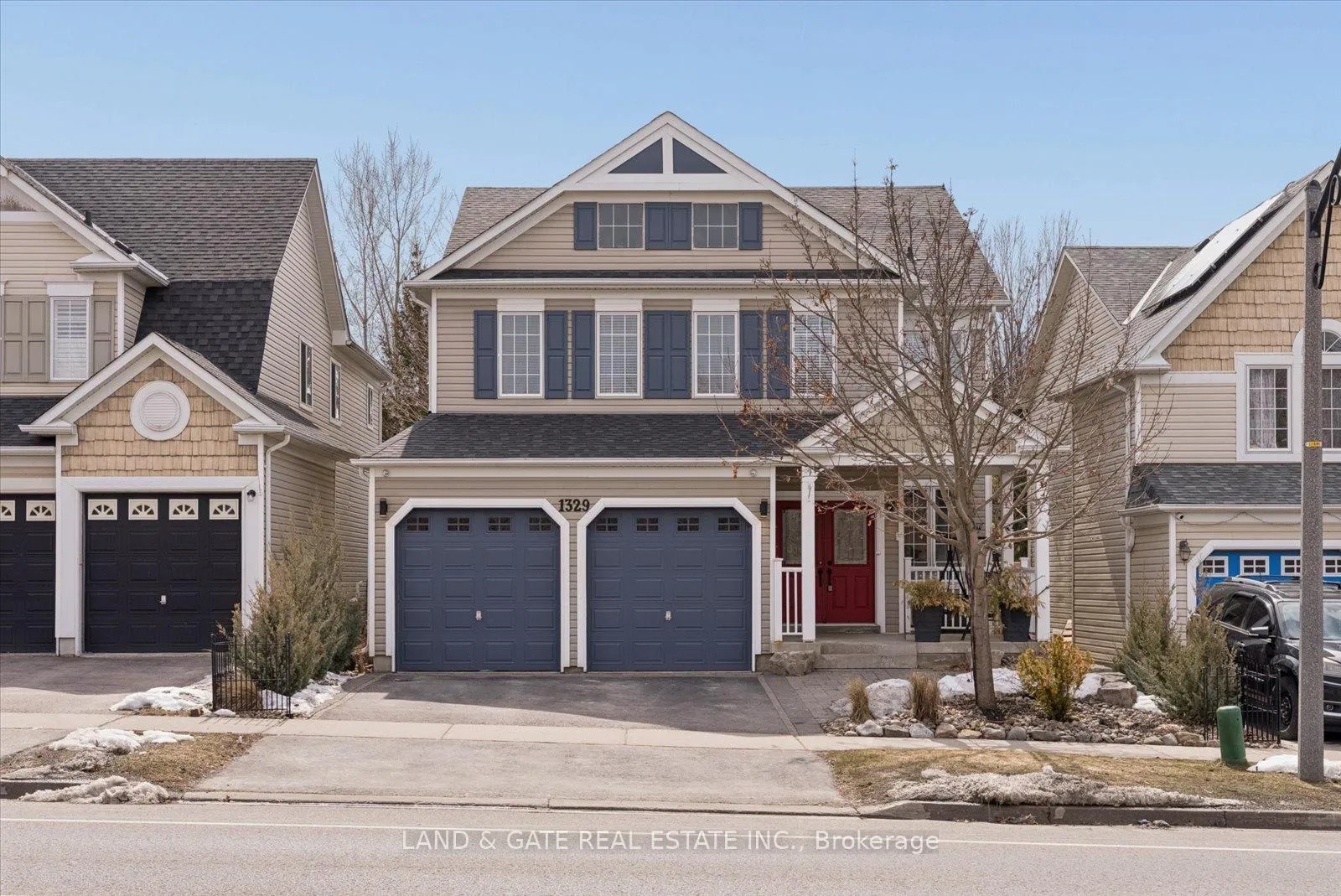 Photo 2 of 1329 Coldstream Drive, Oshawa, Taunton — HOMEH