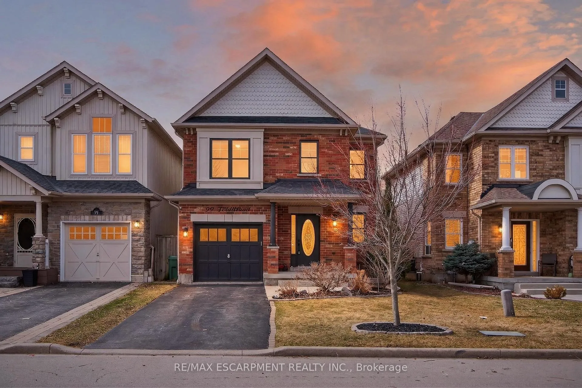 Photo 1 of 99 Fiddlehead Crescent, Hamilton, Waterdown — HOMEH