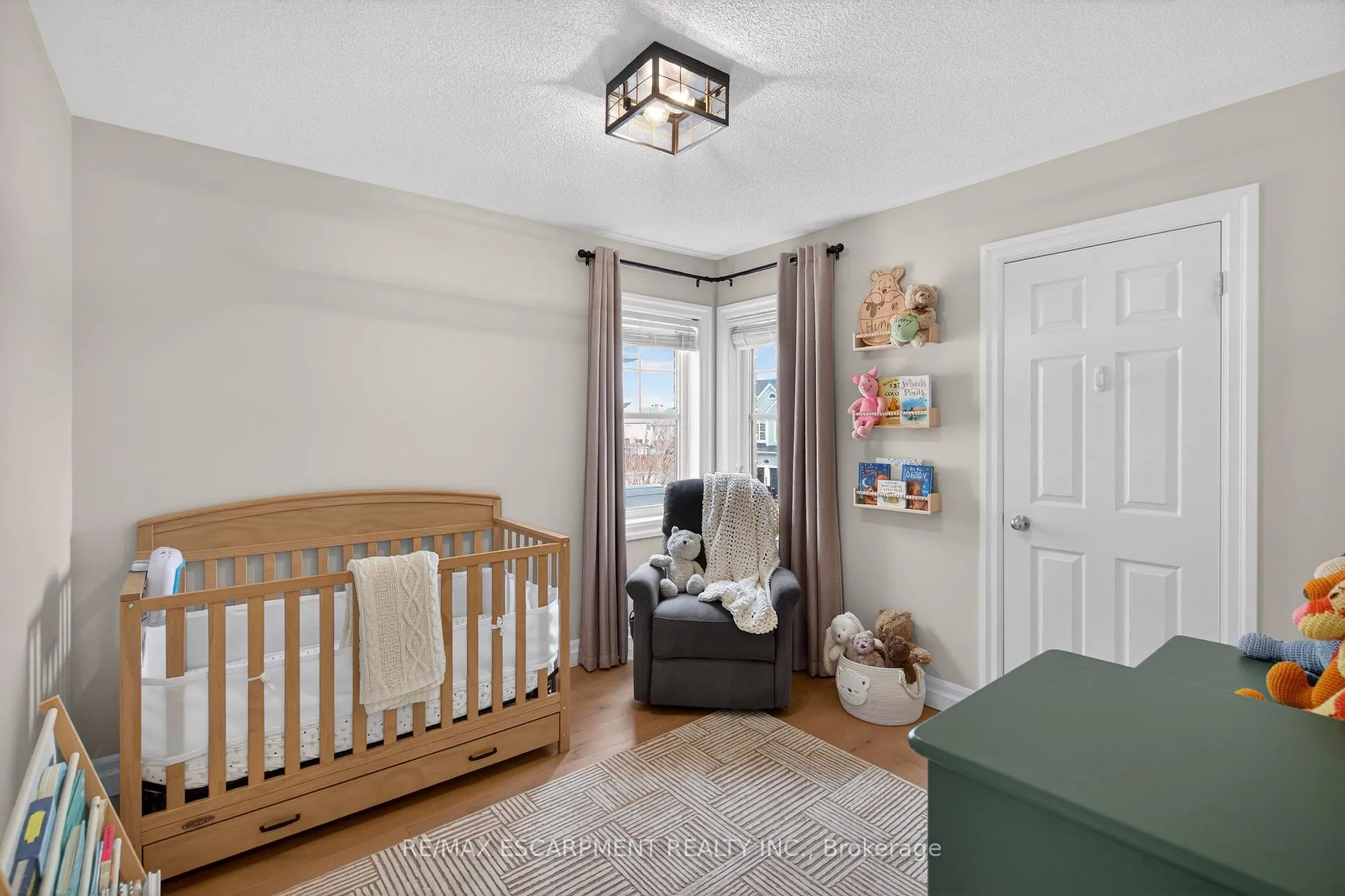 Photo 14 of 99 Fiddlehead Crescent, Hamilton, Waterdown — HOMEH