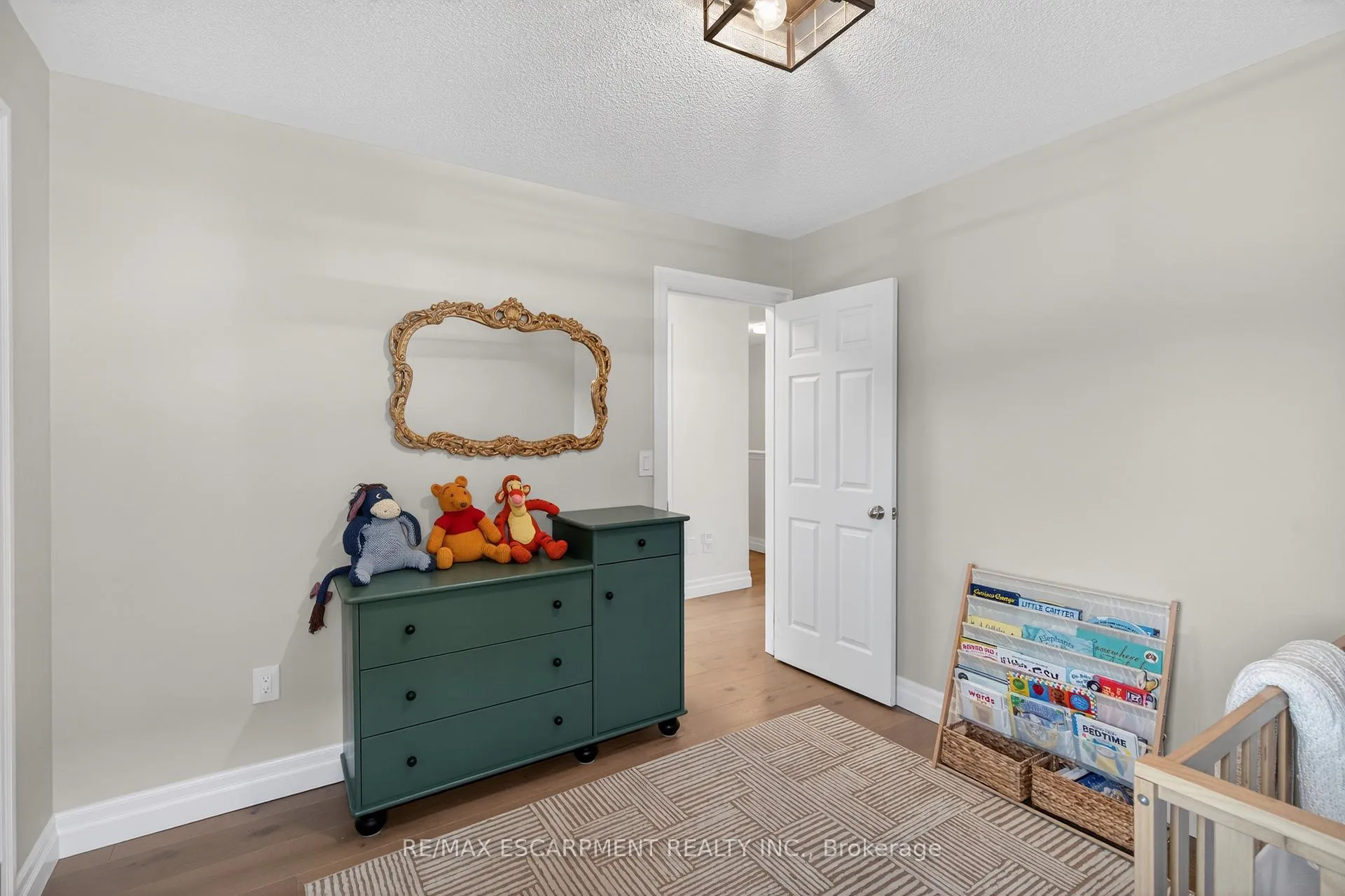 Photo 15 of 99 Fiddlehead Crescent, Hamilton, Waterdown — HOMEH