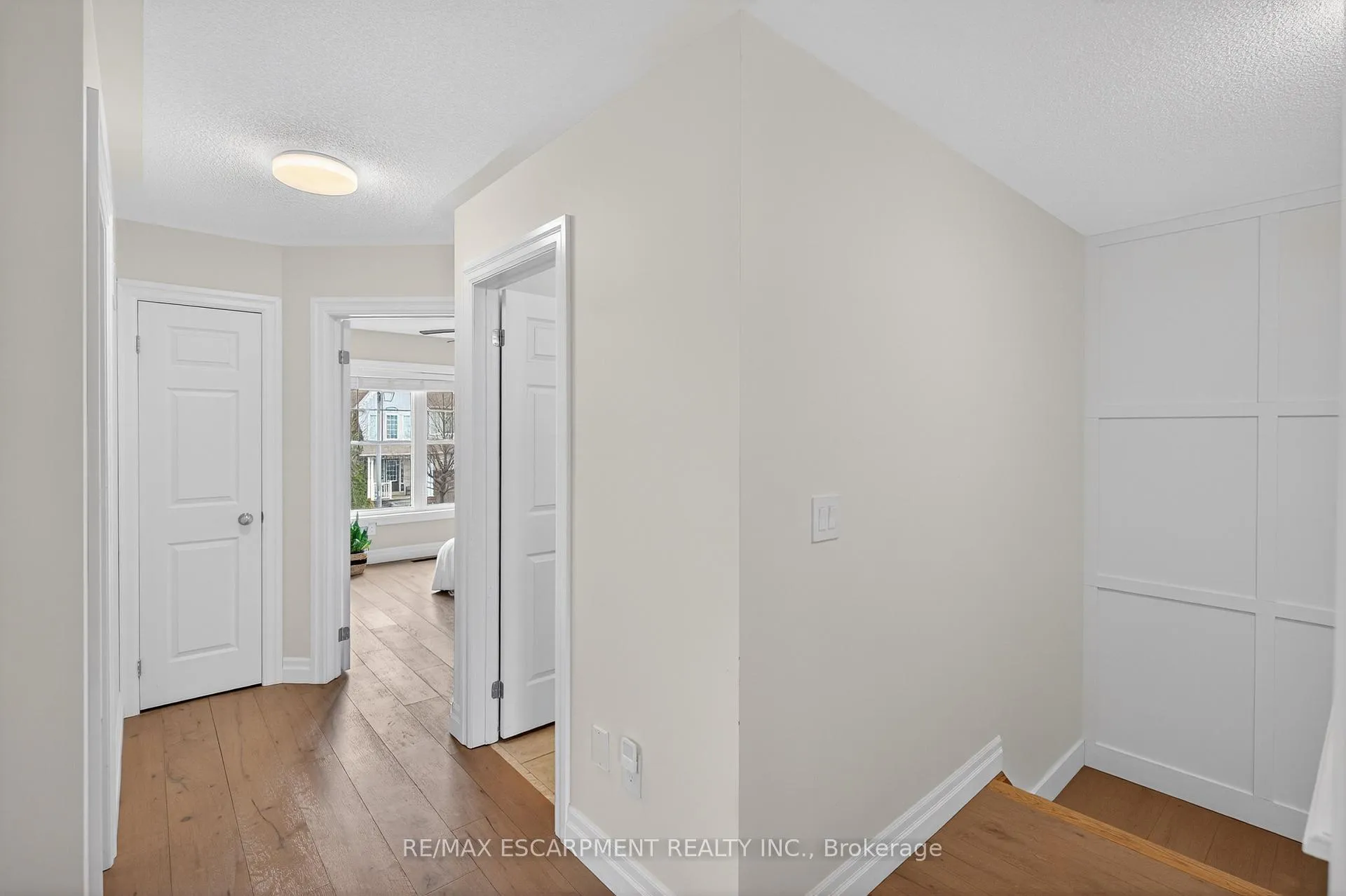 Photo 19 of 99 Fiddlehead Crescent, Hamilton, Waterdown — HOMEH