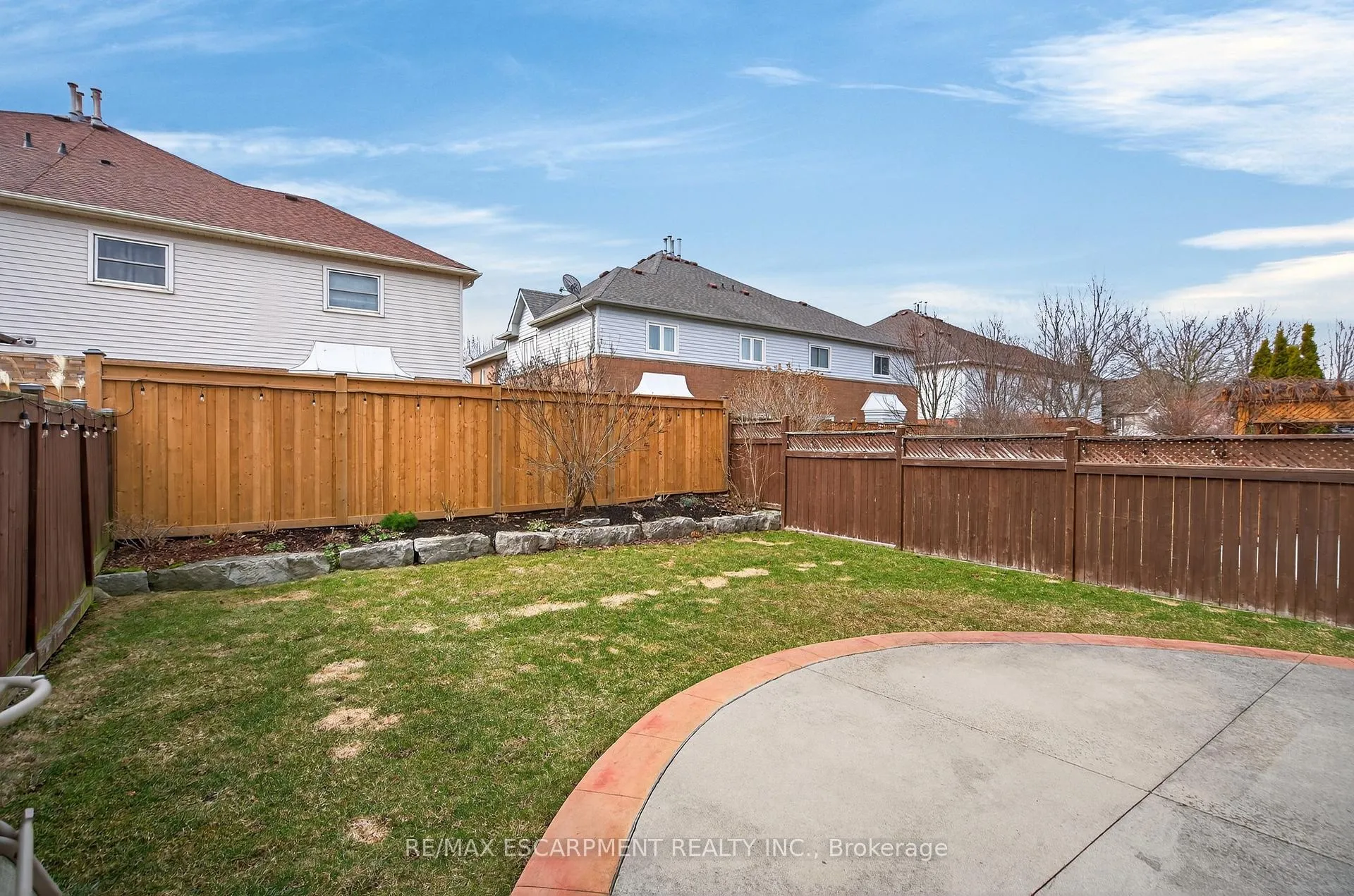 Photo 21 of 99 Fiddlehead Crescent, Hamilton, Waterdown — HOMEH