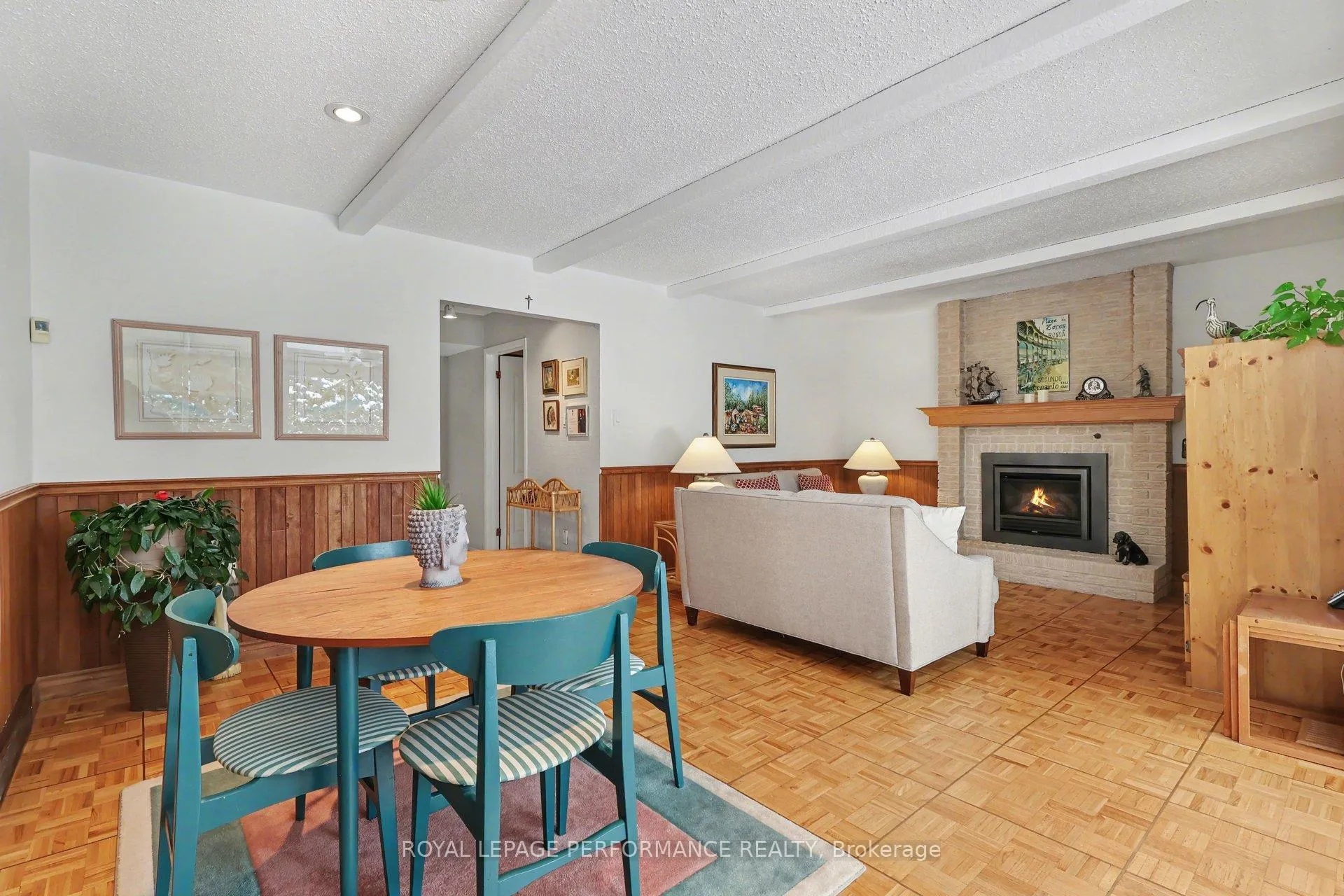 Photo 17 of 10 Oakhurst Crescent, Ottawa, Blackburn Hamlet — HOMEH