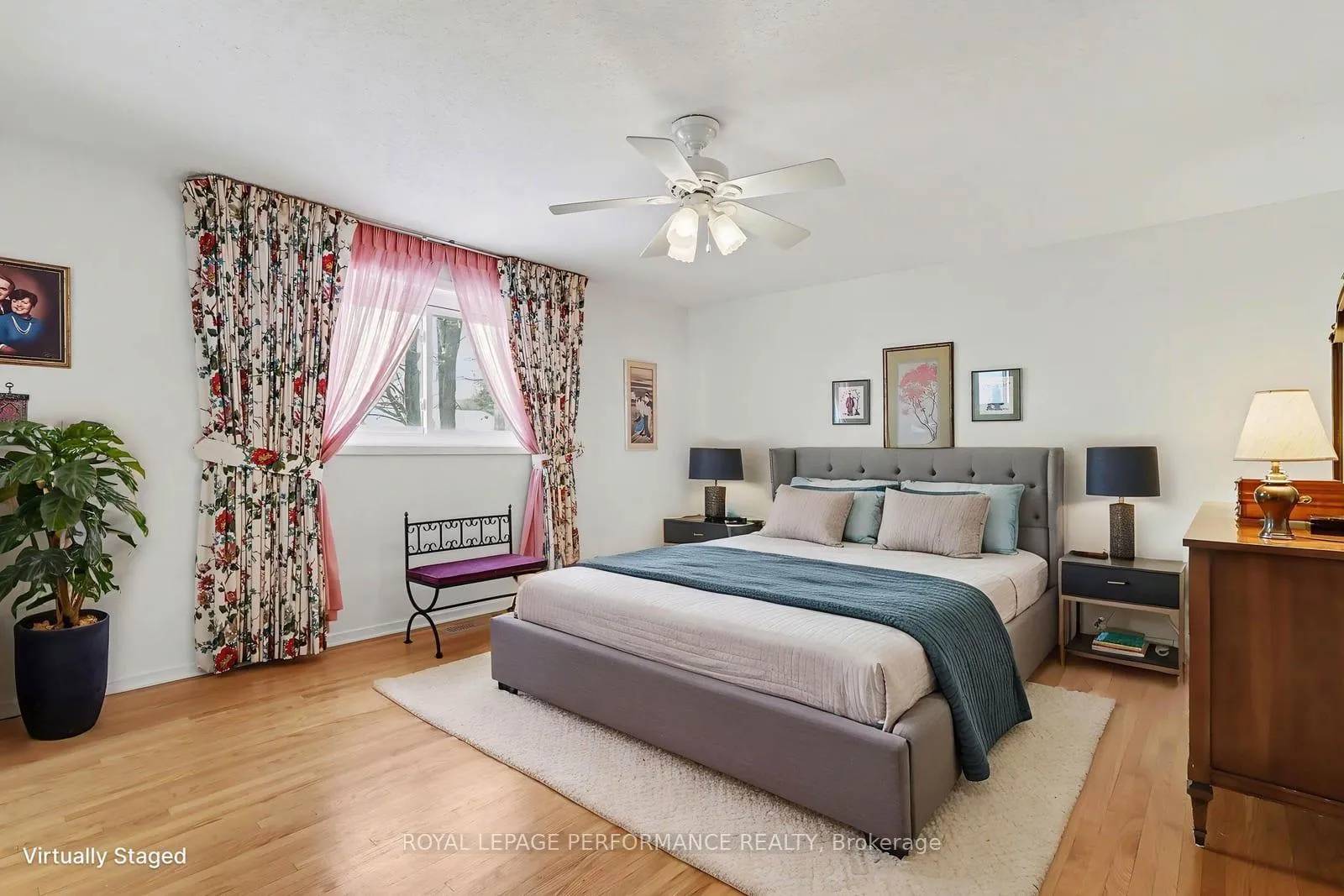 Photo 22 of 10 Oakhurst Crescent, Ottawa, Blackburn Hamlet — HOMEH