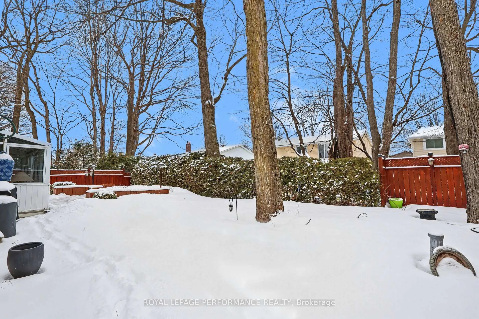 Photo 30 of 10 Oakhurst Crescent, Ottawa, Blackburn Hamlet — HOMEH