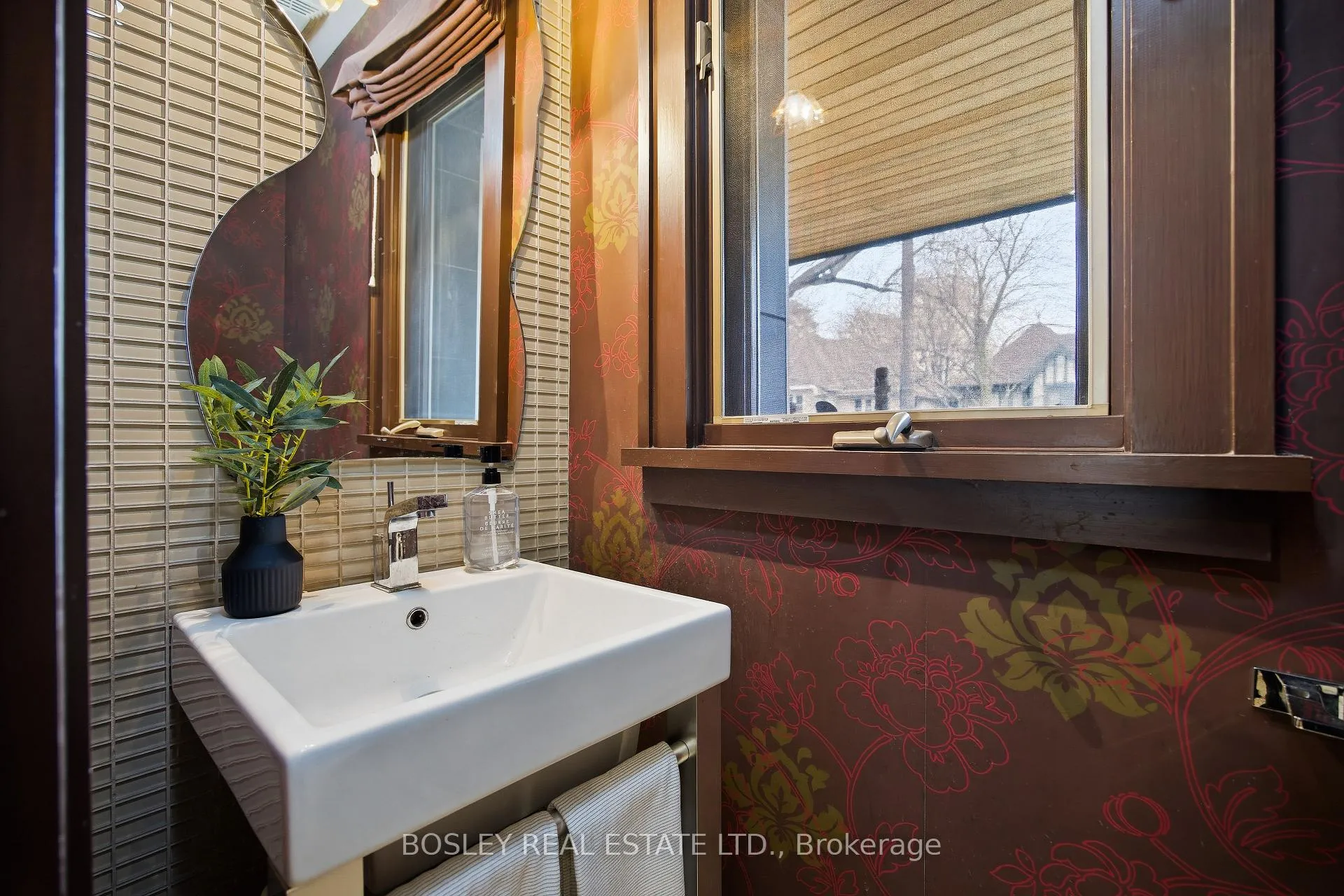 Photo 16 of 18 Coldstream Avenue, Toronto, Lawrence Park South — HOMEH