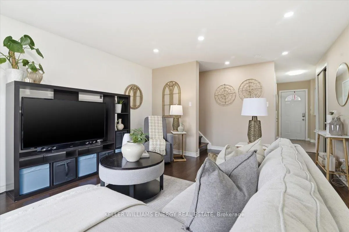 Photo 18 of Unit 13, 155 Glovers Road E, Oshawa, Samac — HOMEH
