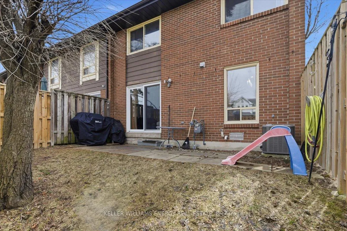Photo 37 of Unit 13, 155 Glovers Road E, Oshawa, Samac — HOMEH