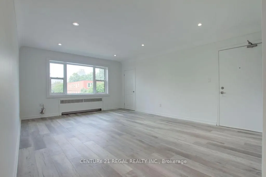 Photo 7 of 2127 Harris Crescent, Burlington, Brant — HOMEH
