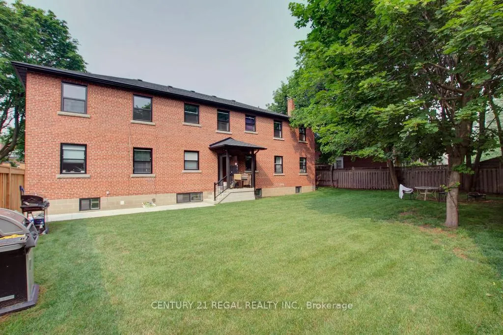 Photo 16 of 2127 Harris Crescent, Burlington, Brant — HOMEH