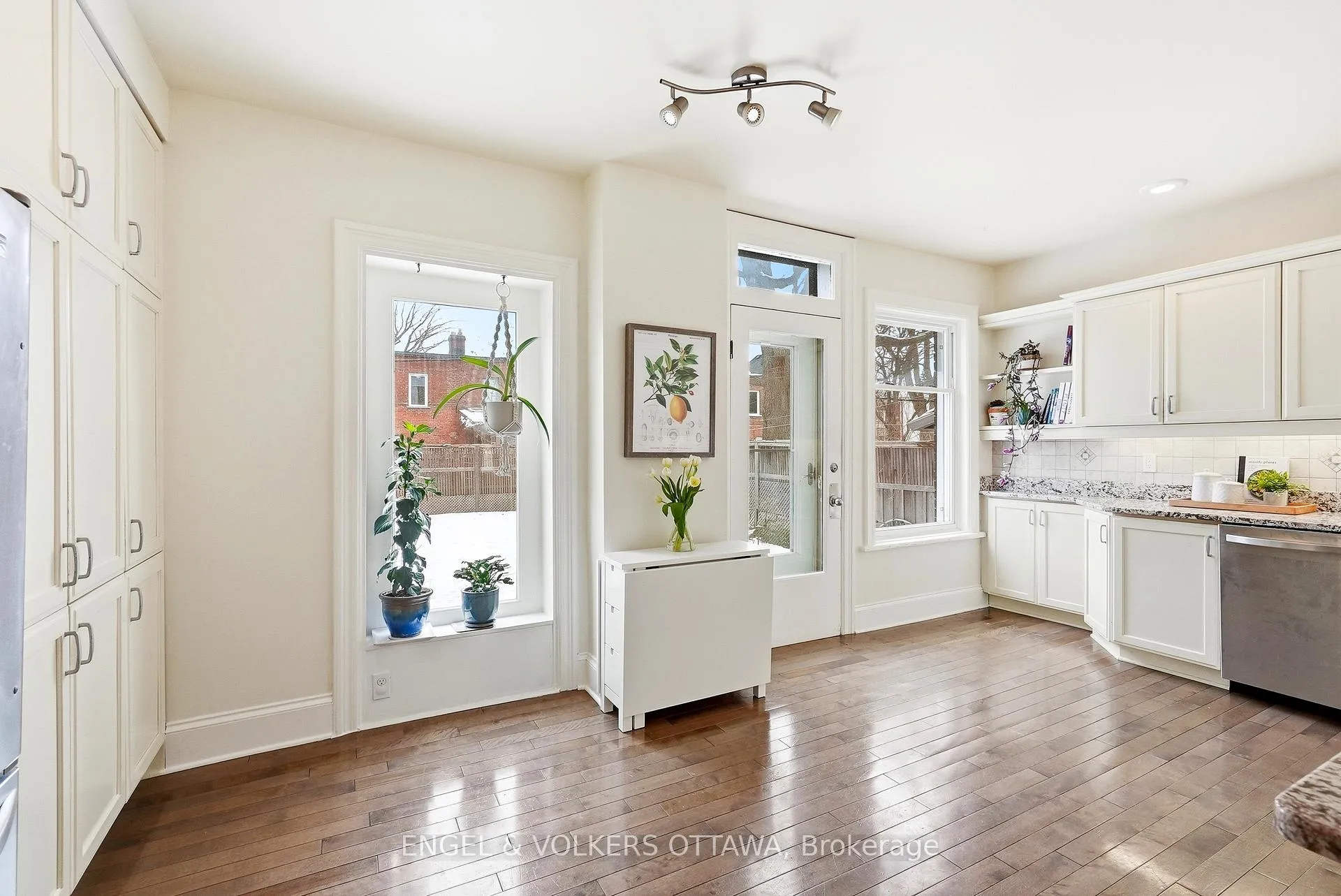 Photo 9 of 80 Waverley Street, Ottawa, Ottawa Centre/Golden Triangle — HOMEH
