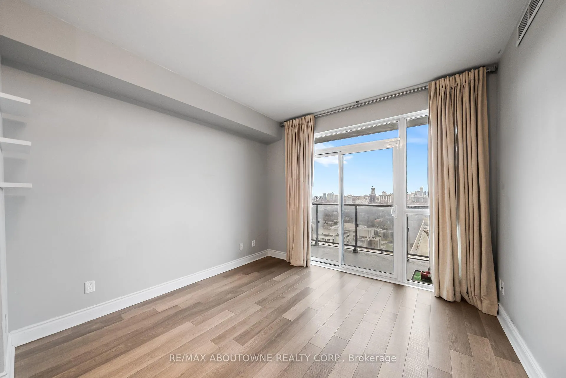 Photo 15 of Unit 3110, 28 Ted Rogers Way, Toronto, Church-Yonge Corridor — HOMEH