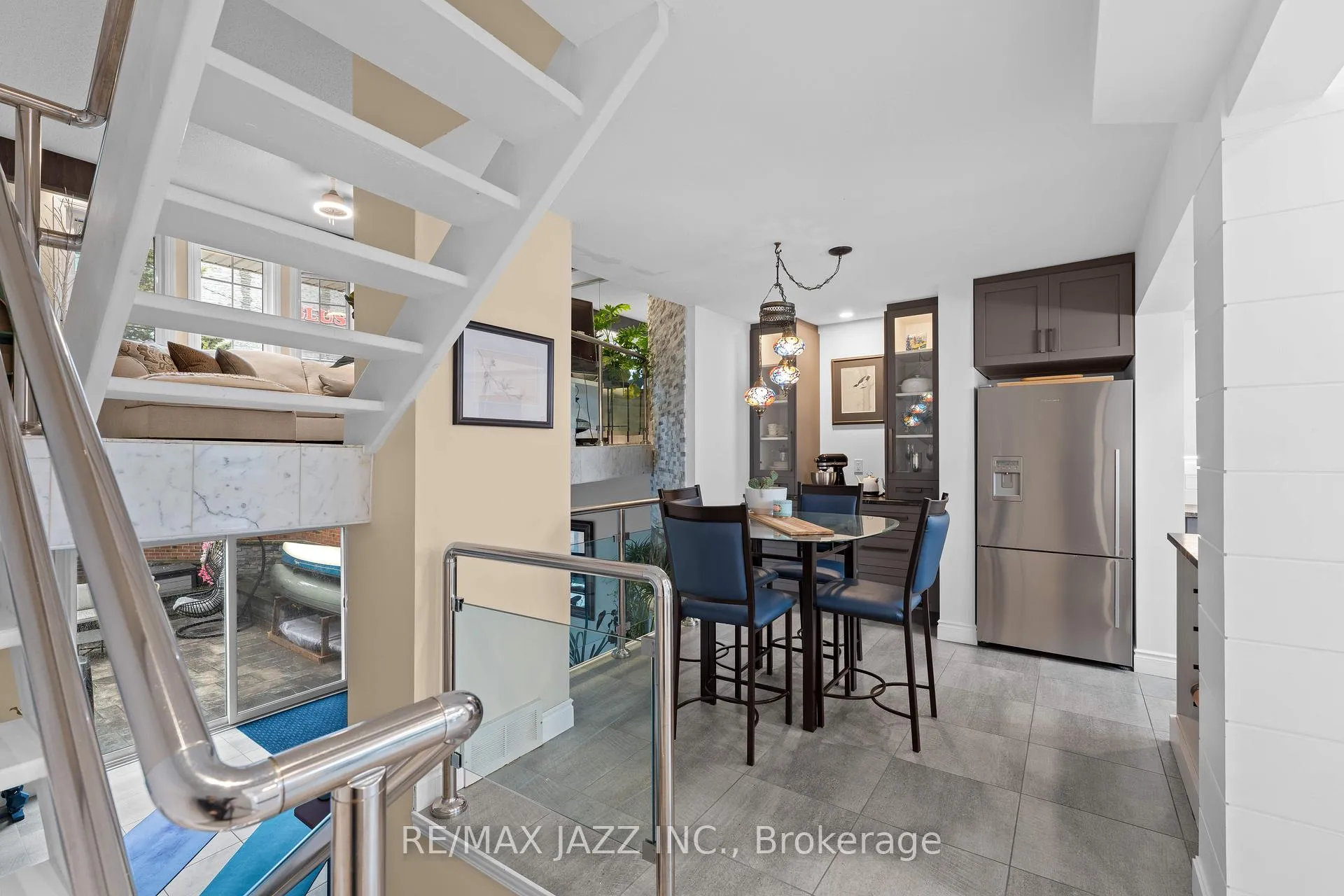 Photo 6 of Unit 48, 1 Place D'armes, Kingston, East of Sir John A. Blvd — HOMEH