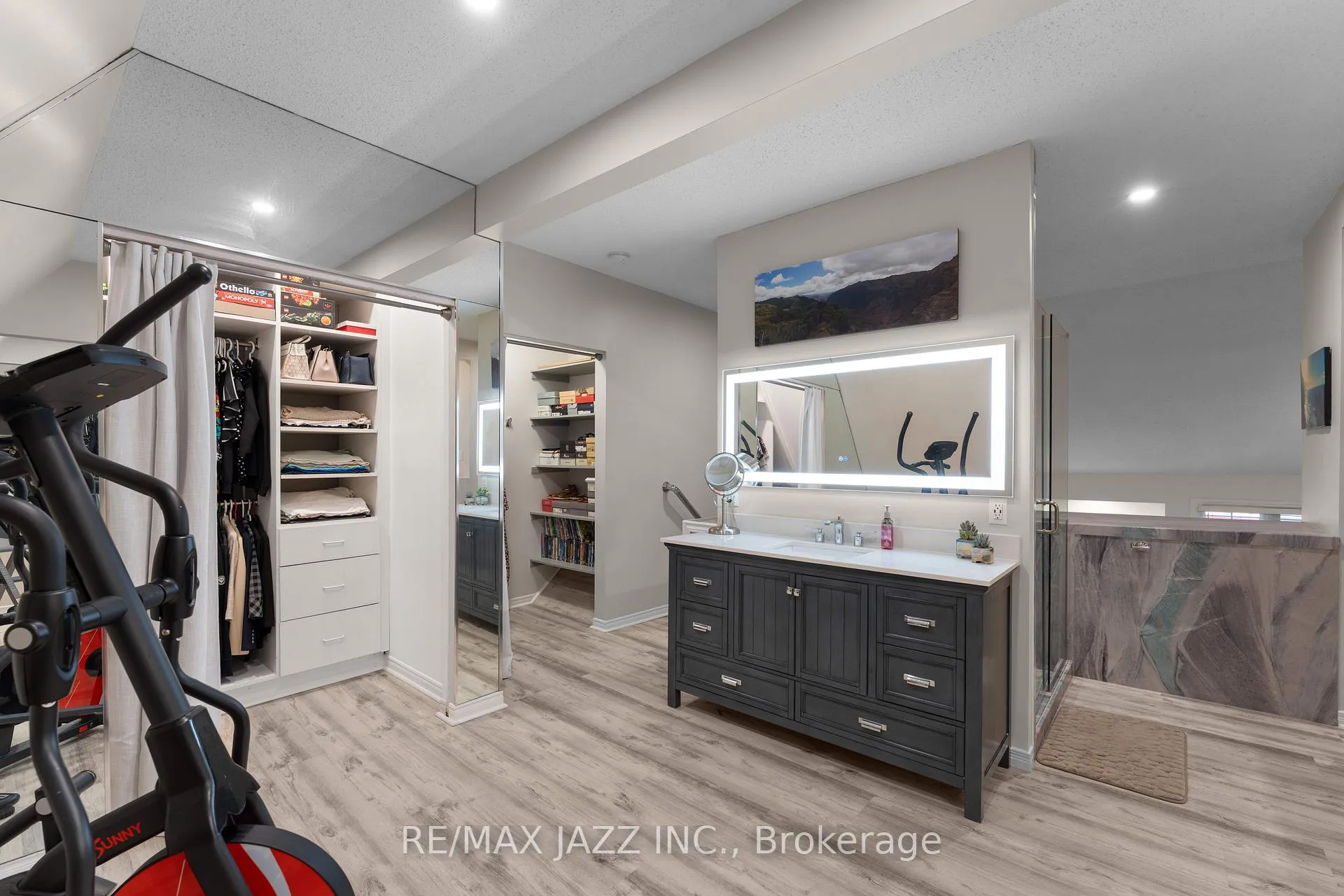 Photo 11 of Unit 48, 1 Place D'armes, Kingston, East of Sir John A. Blvd — HOMEH