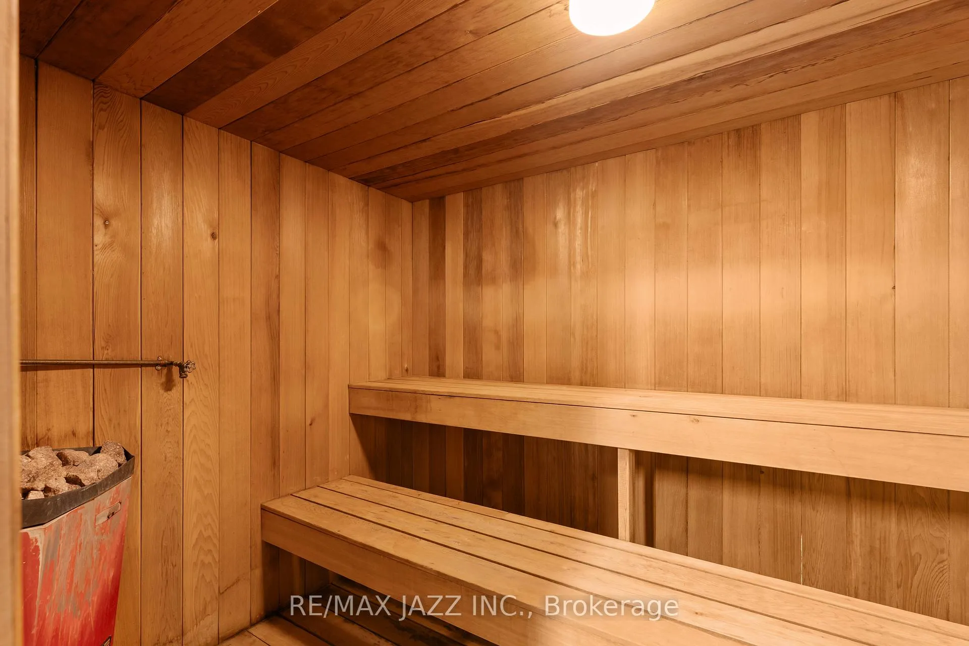 Photo 24 of Unit 48, 1 Place D'armes, Kingston, East of Sir John A. Blvd — HOMEH