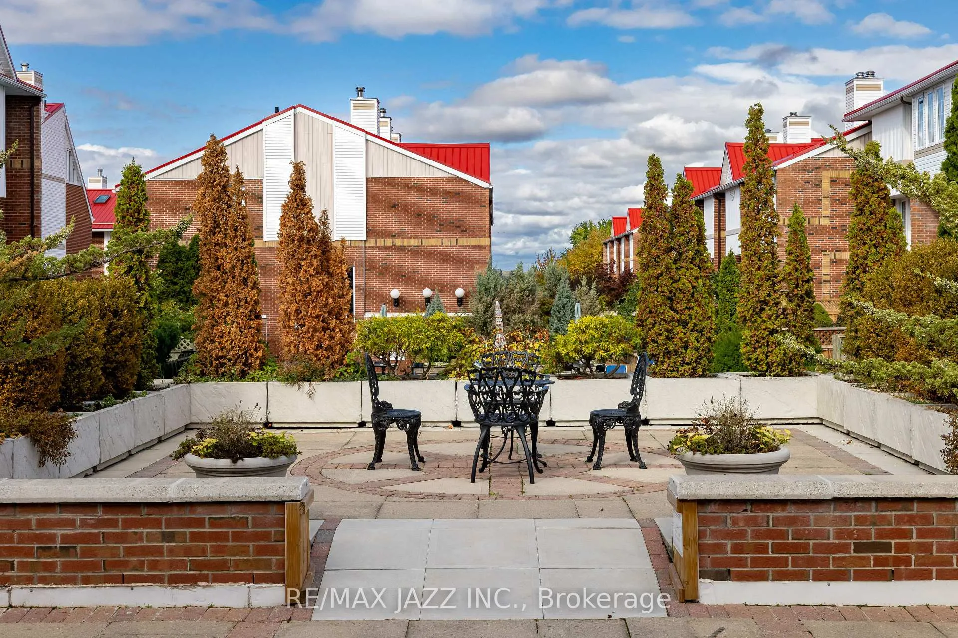 Photo 26 of Unit 48, 1 Place D'armes, Kingston, East of Sir John A. Blvd — HOMEH
