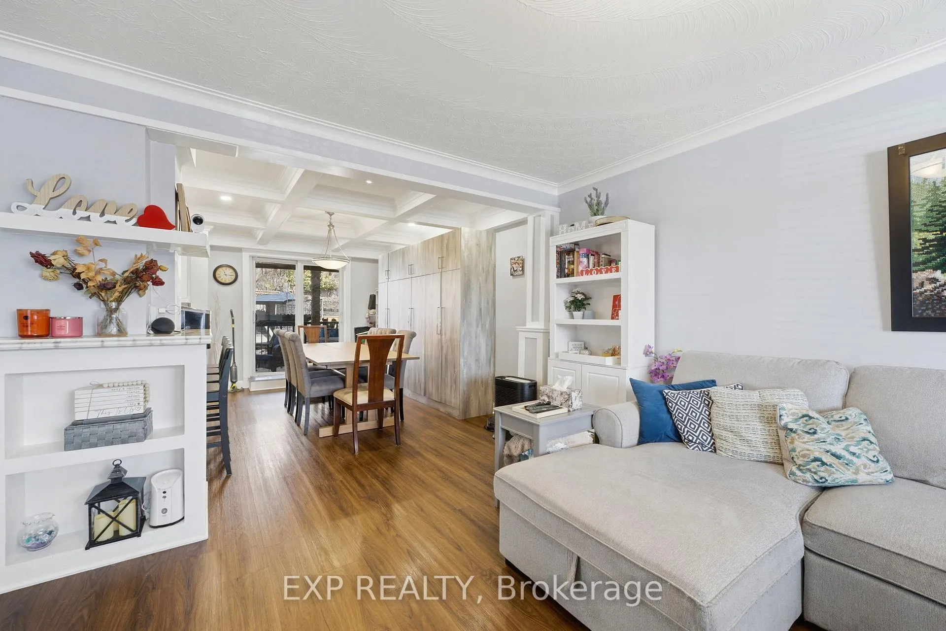 Photo 6 of 131 Dalrymple Drive, Toronto, Rockcliffe-Smythe — HOMEH