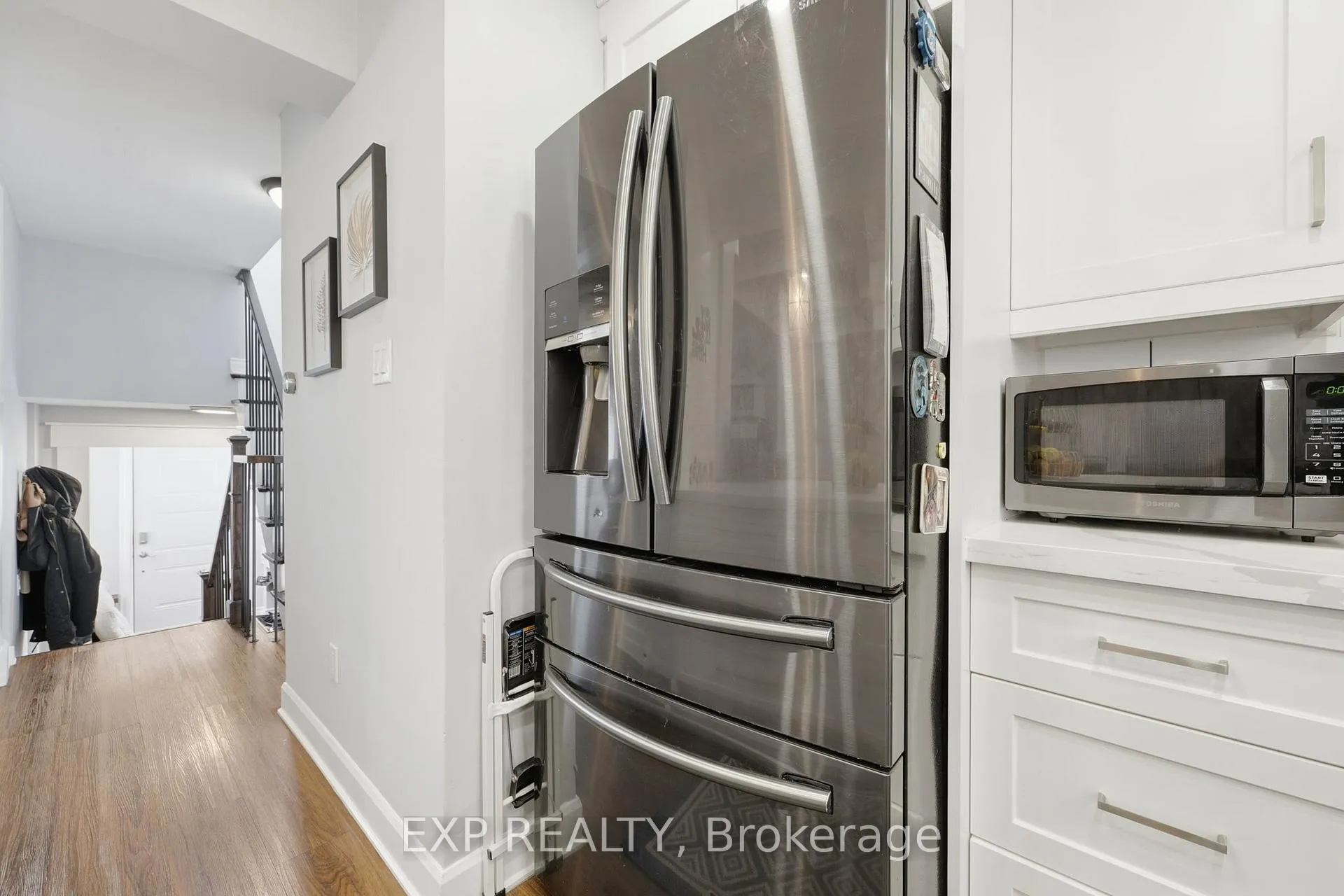 Photo 12 of 131 Dalrymple Drive, Toronto, Rockcliffe-Smythe — HOMEH