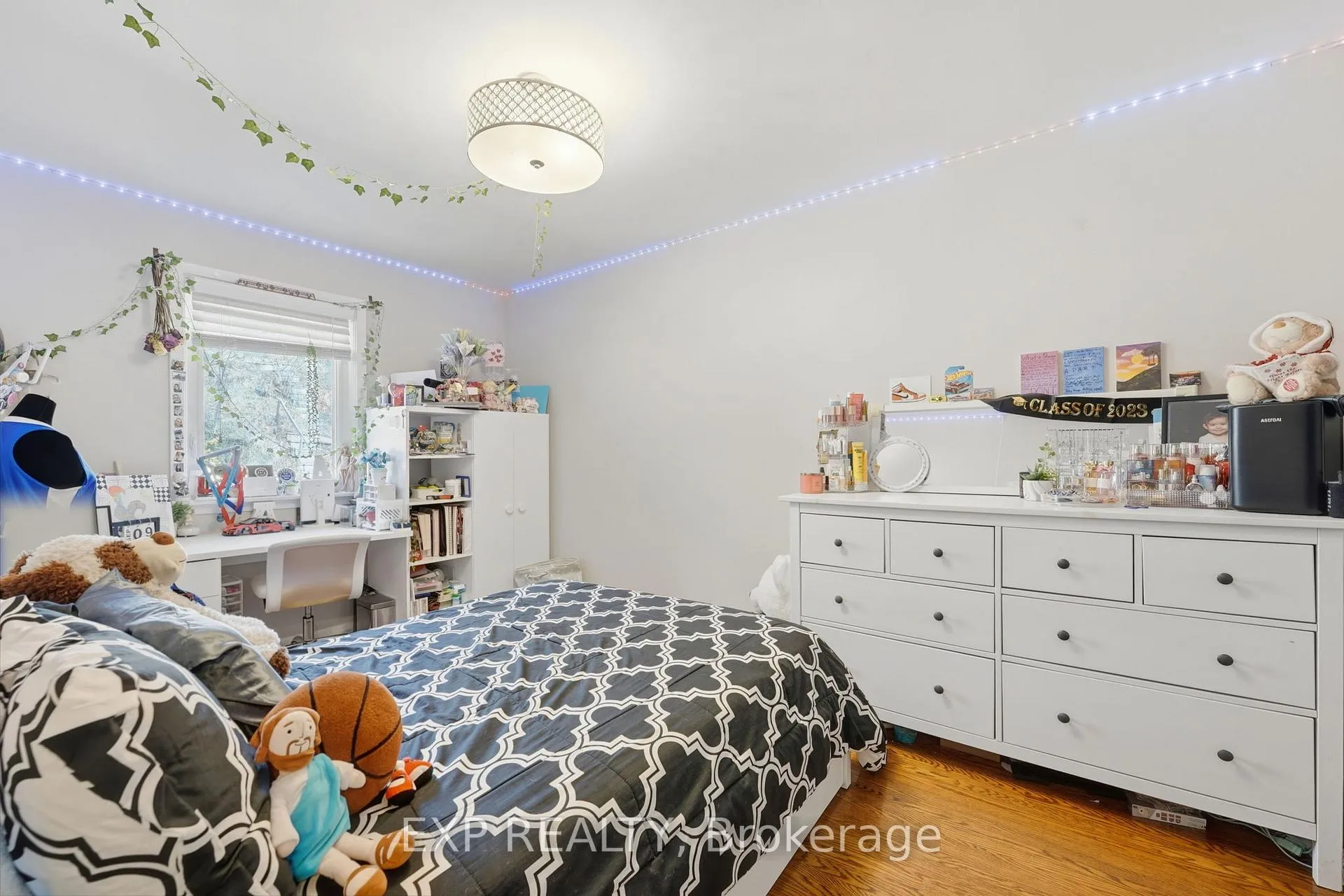 Photo 20 of 131 Dalrymple Drive, Toronto, Rockcliffe-Smythe — HOMEH
